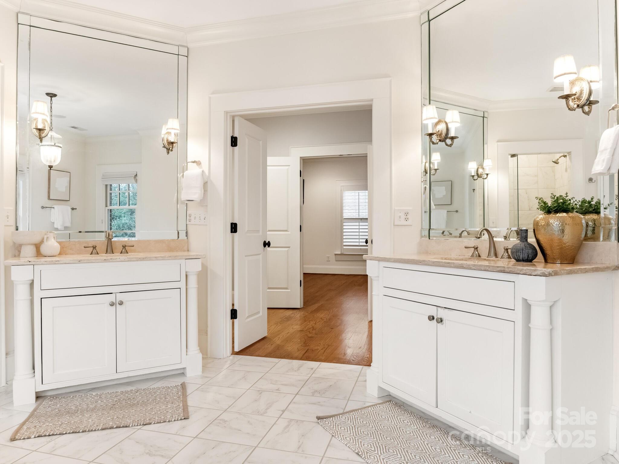 528 Meadowbrook Road