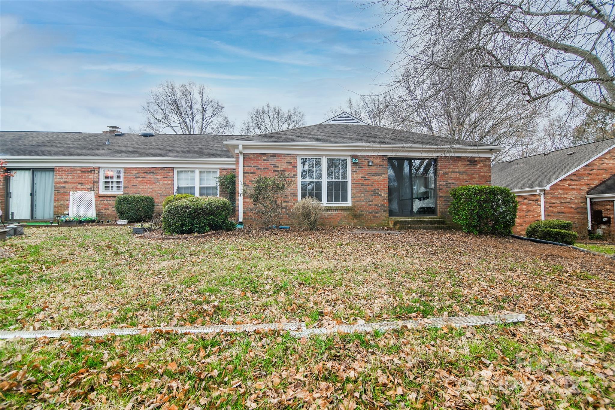 2521 Quail Lake Drive
