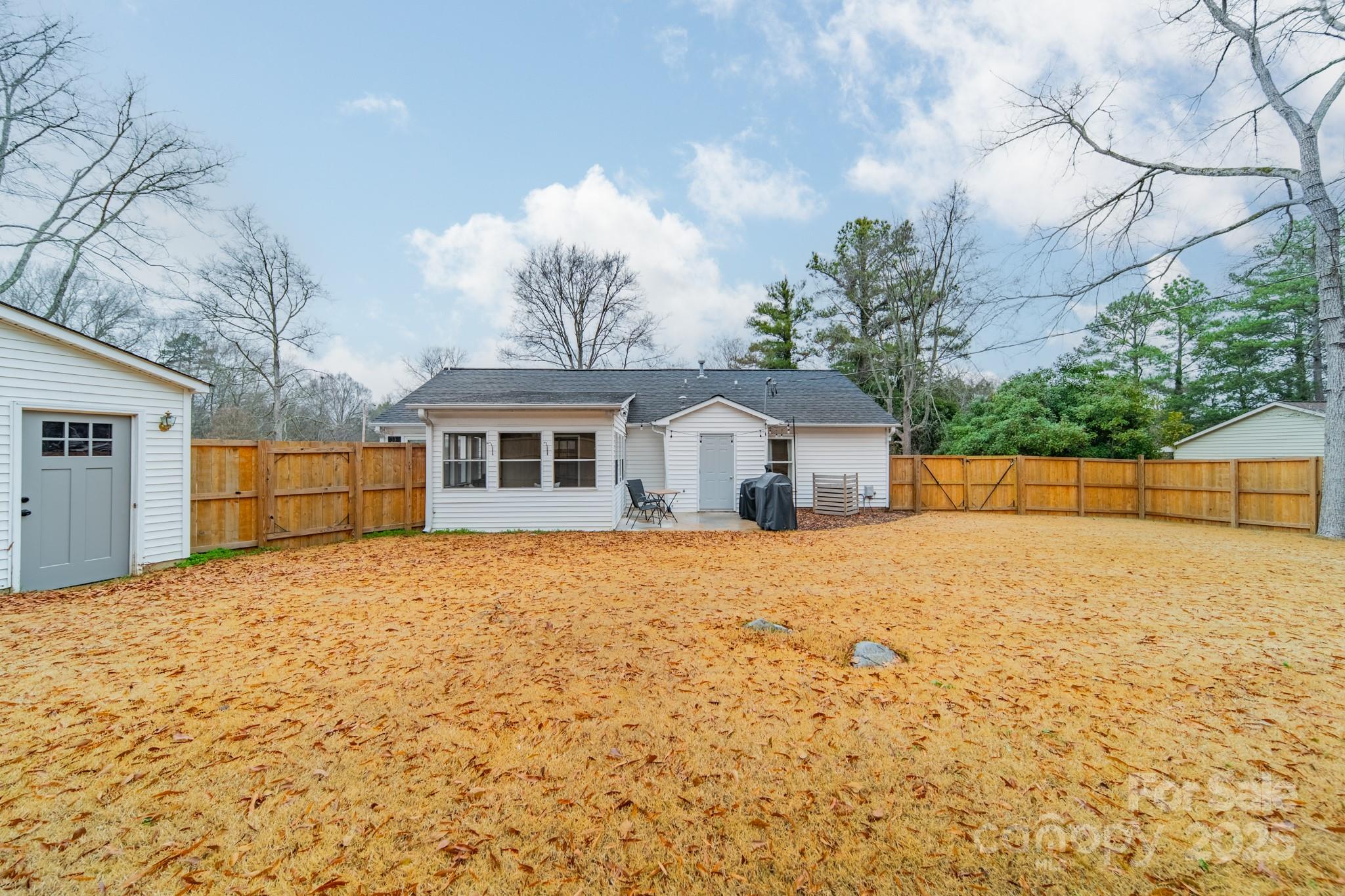 1245 Berryhill Lane