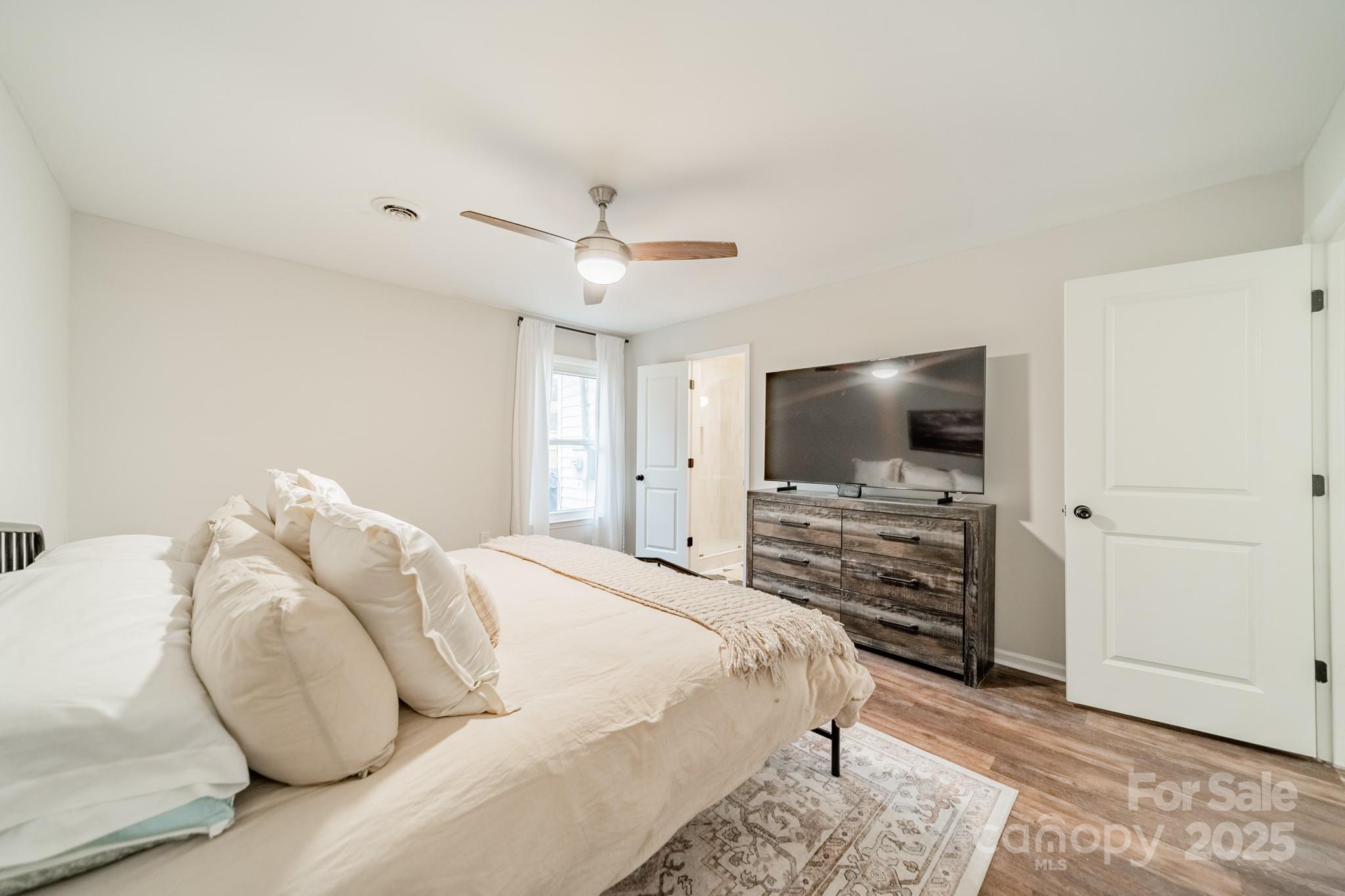 1245 Berryhill Lane