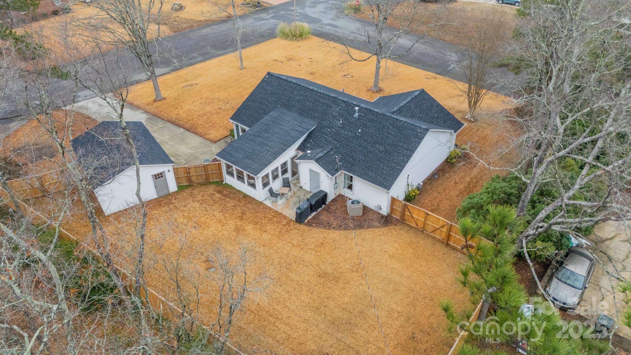 1245 Berryhill Lane