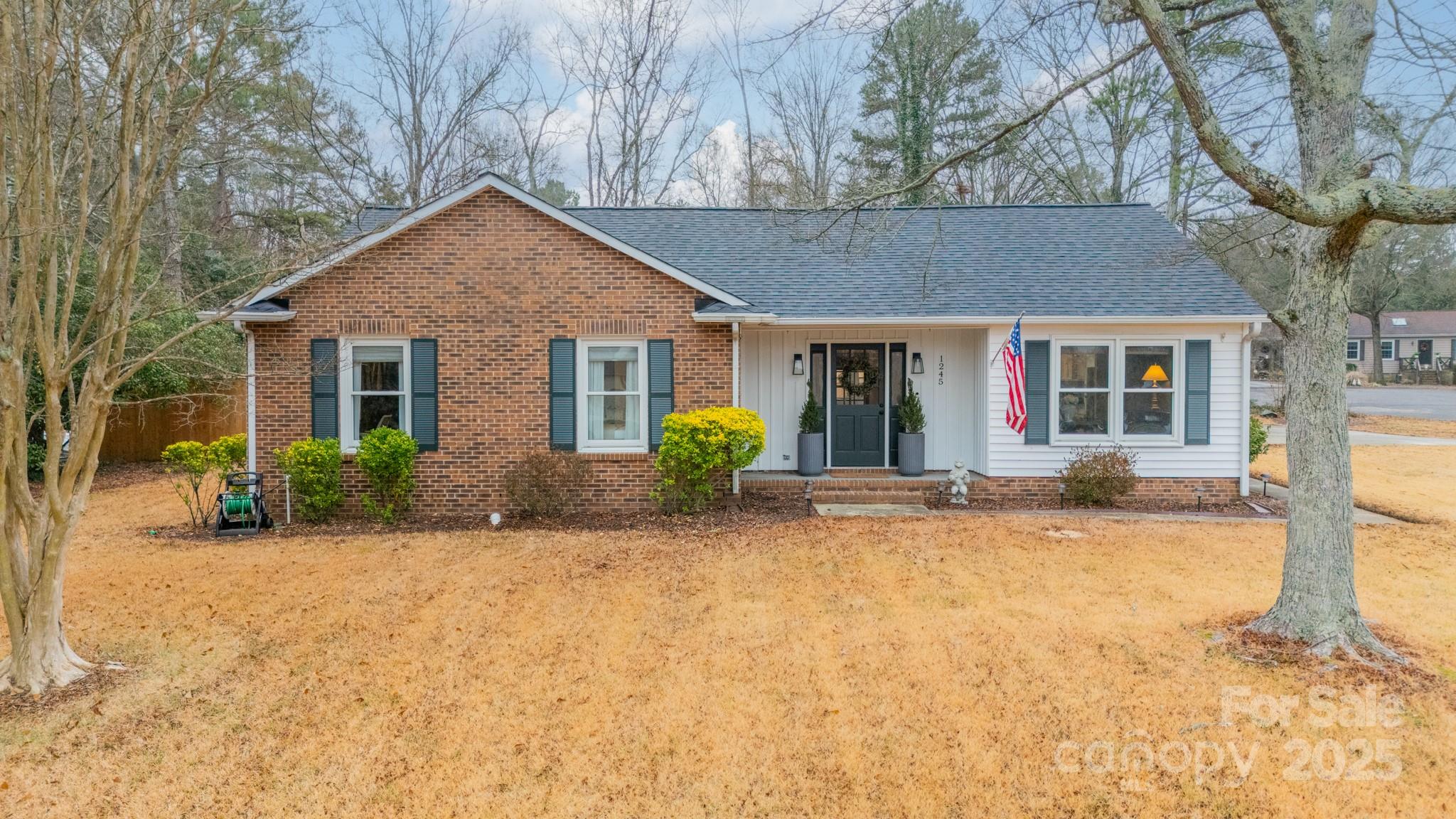 1245 Berryhill Lane