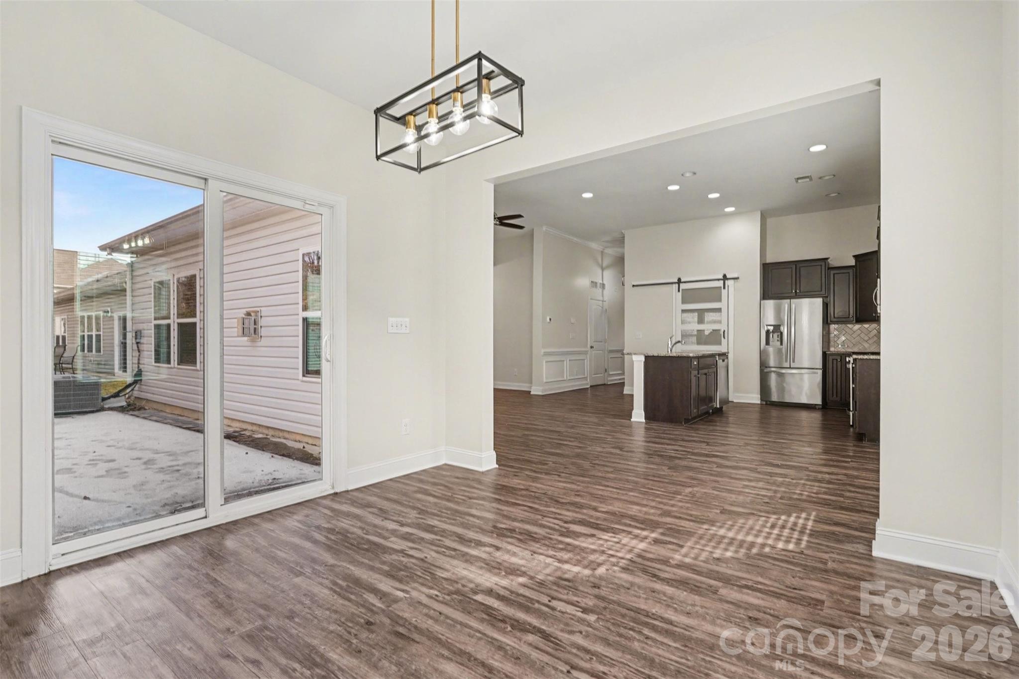 204 Paradise Hills Circle