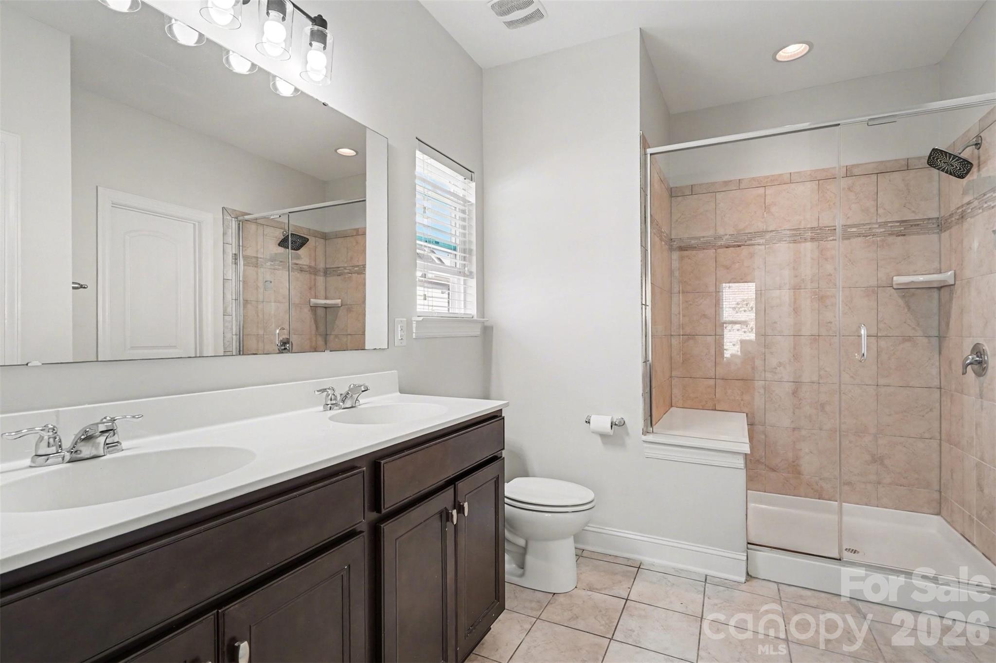 204 Paradise Hills Circle