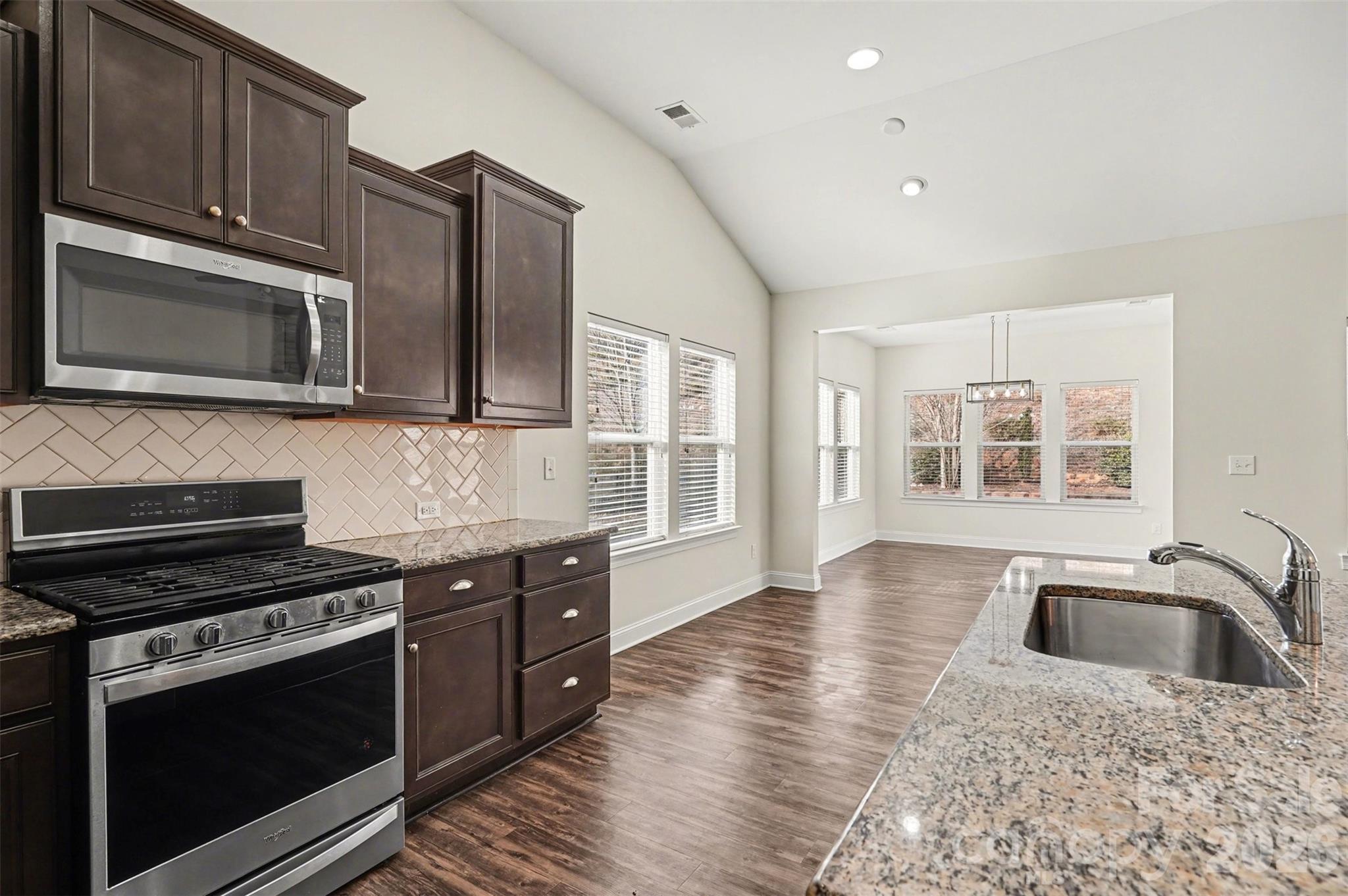 204 Paradise Hills Circle