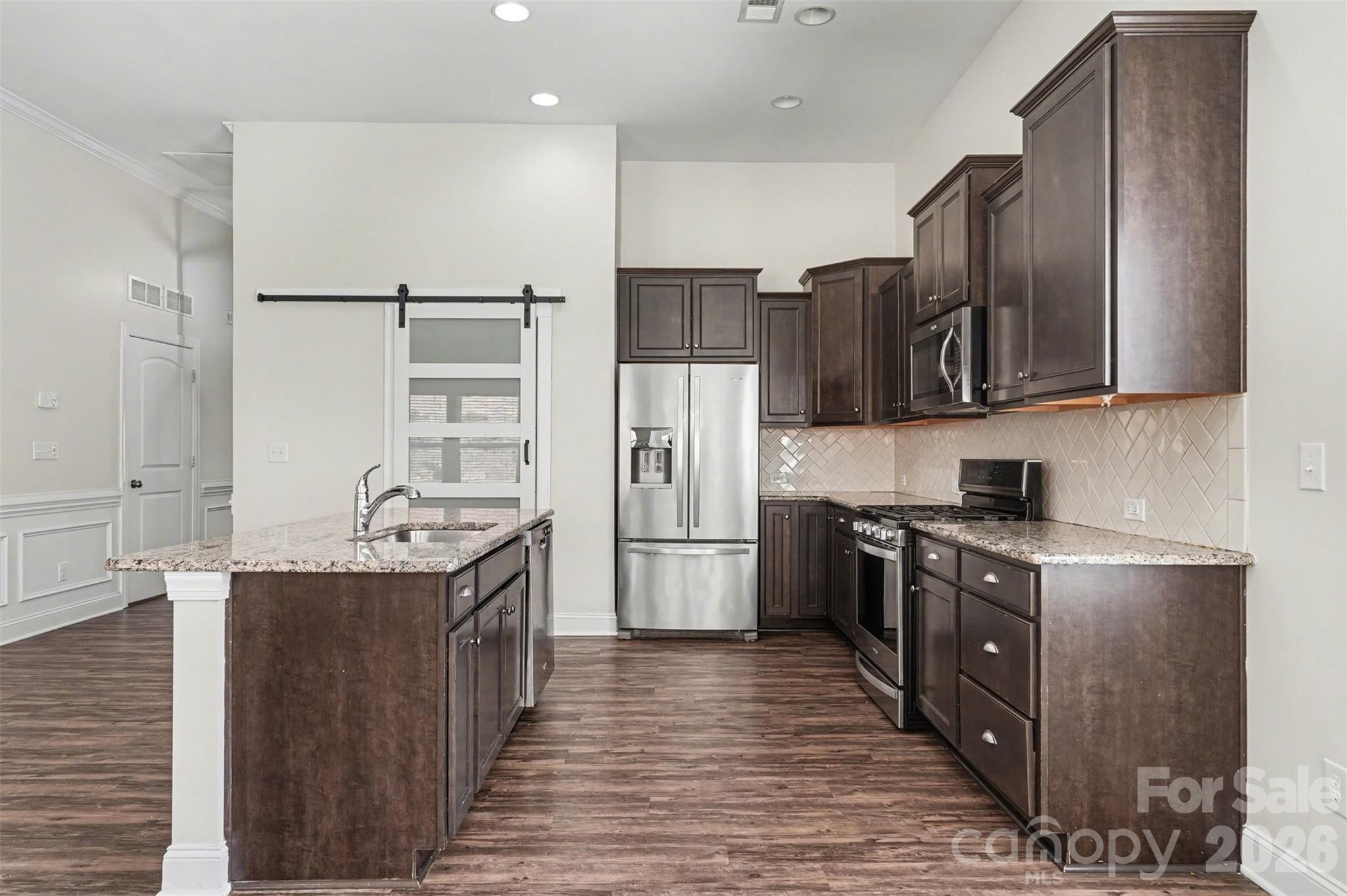204 Paradise Hills Circle