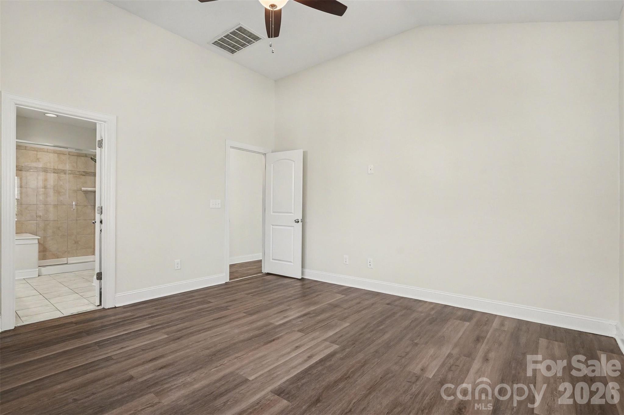 204 Paradise Hills Circle