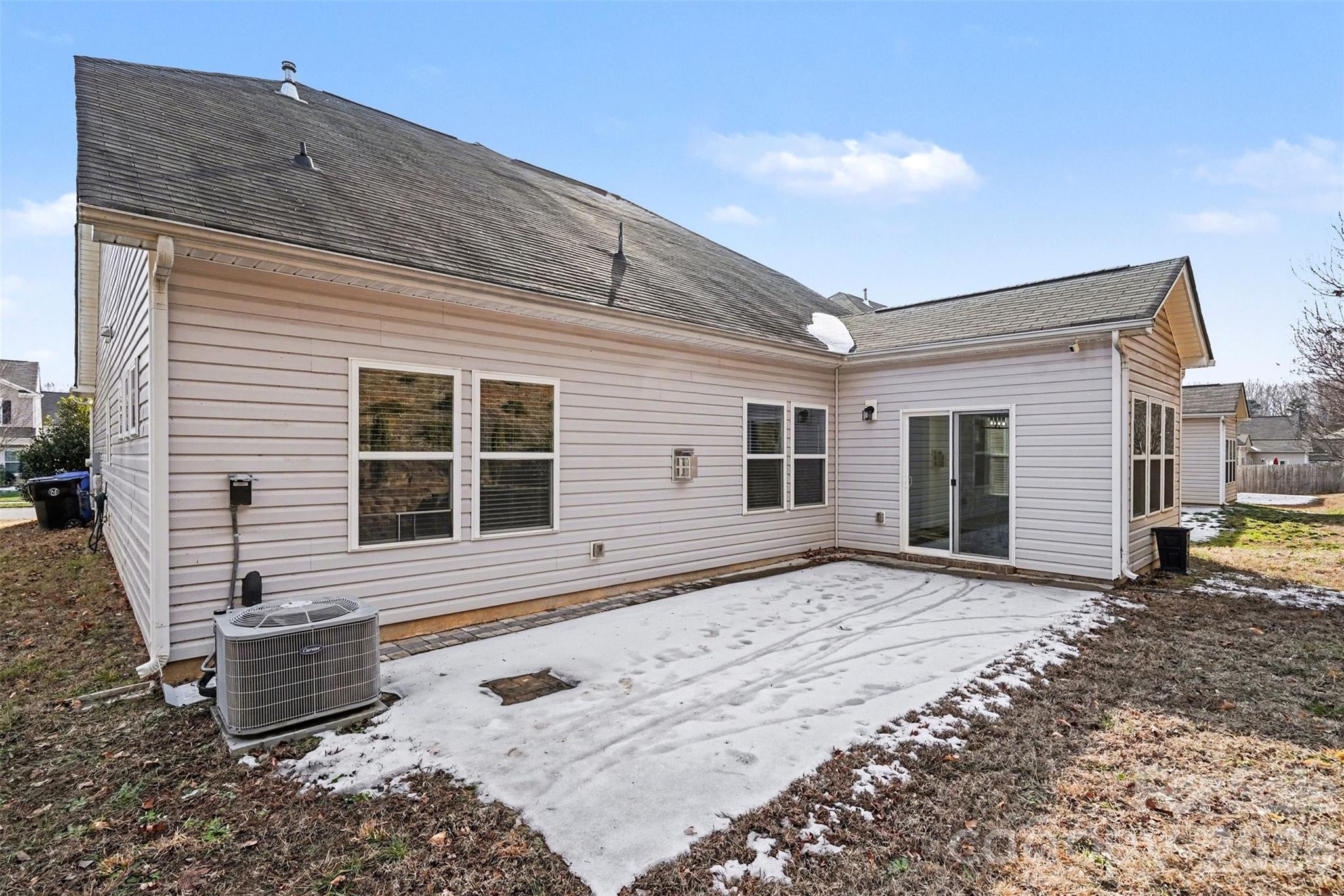 204 Paradise Hills Circle