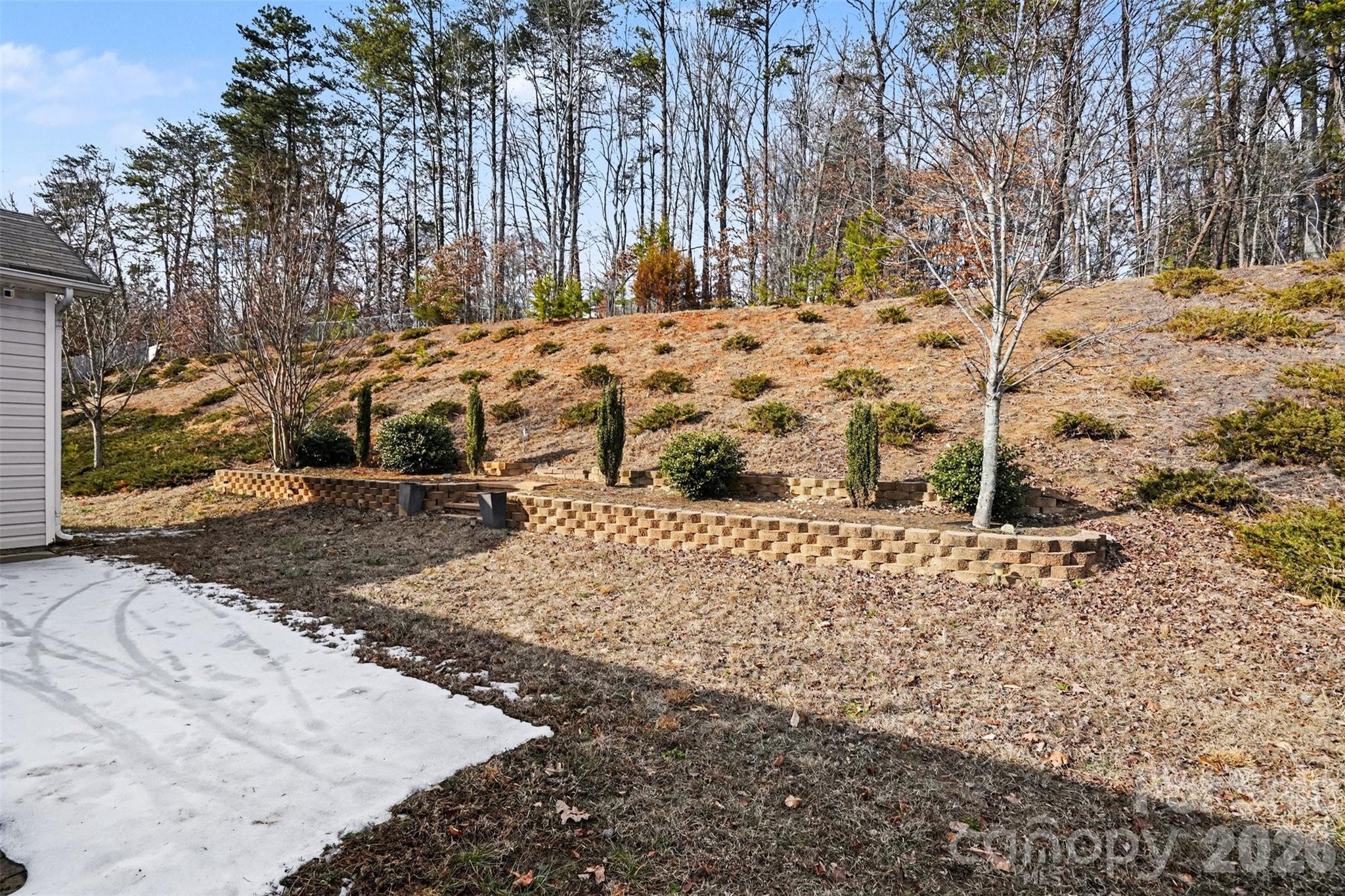 204 Paradise Hills Circle