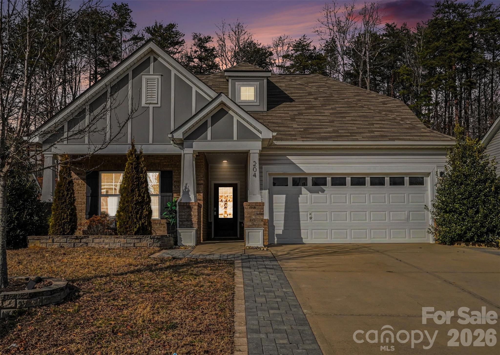 204 Paradise Hills Circle