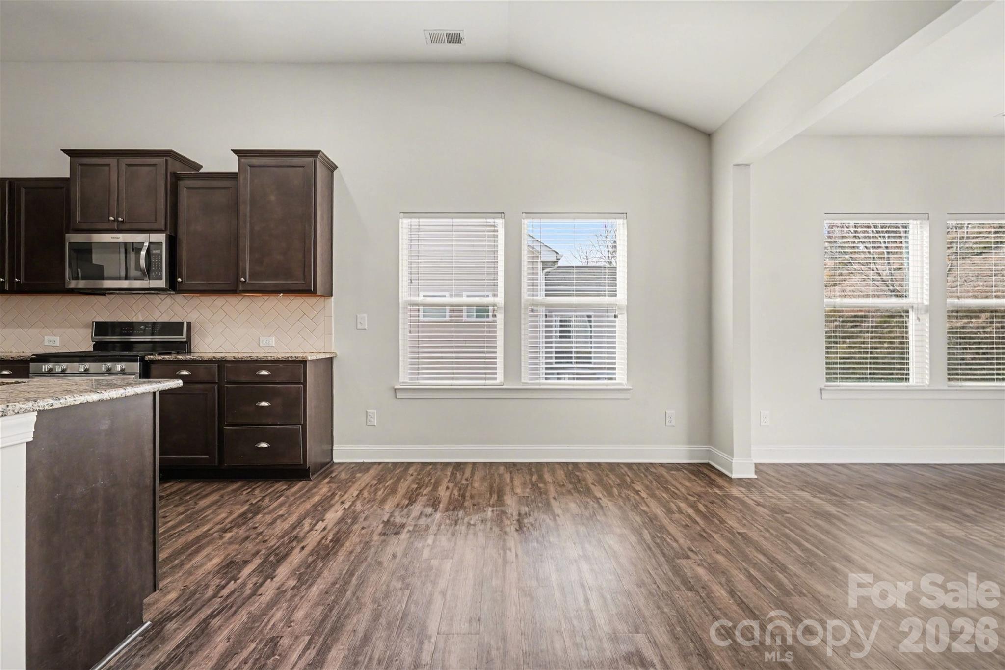 204 Paradise Hills Circle