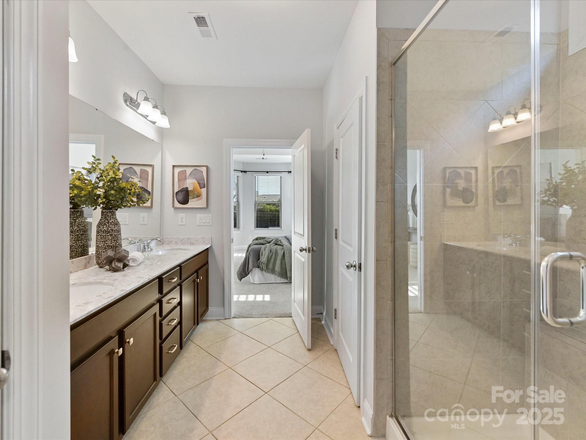 1037 Paddington Drive