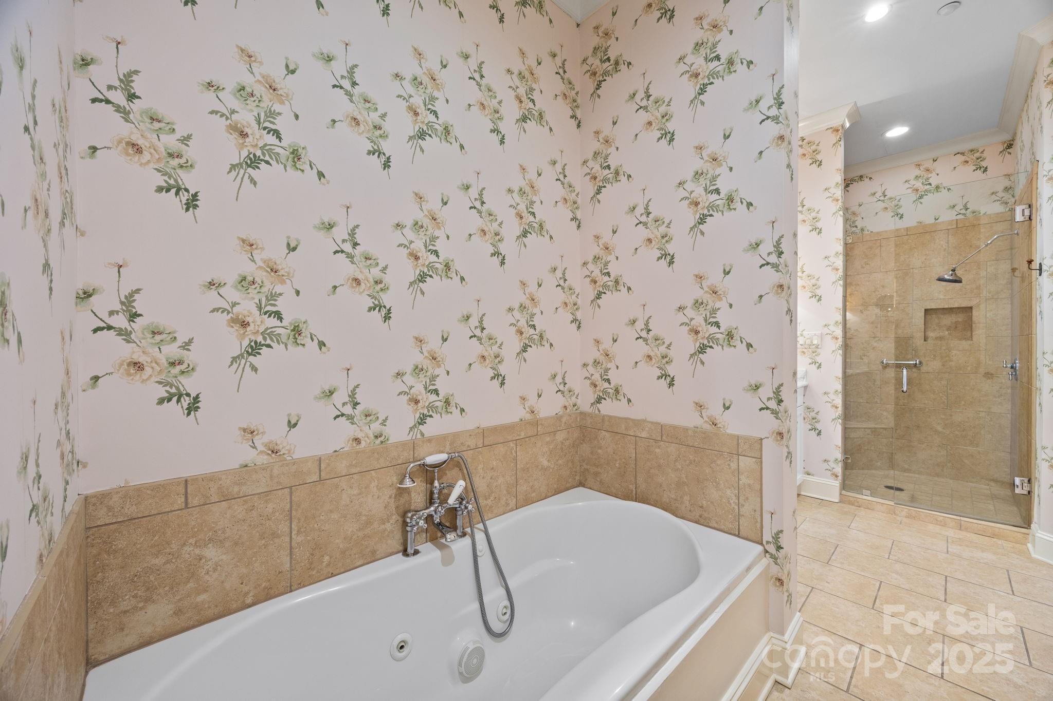 477 Fenton Place