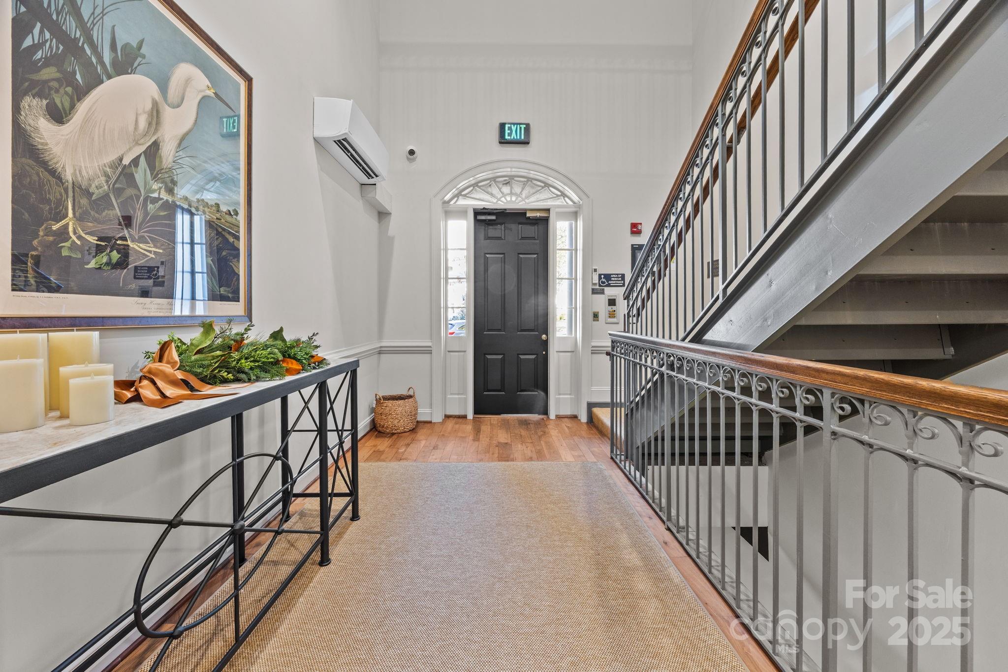 477 Fenton Place