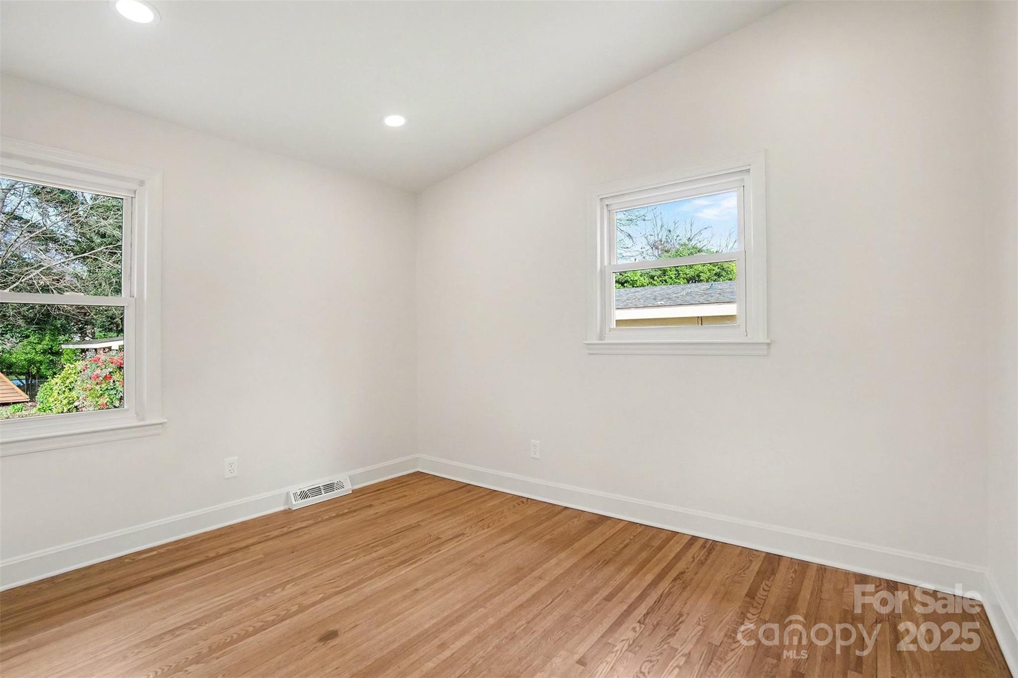 6738 Starcrest Drive