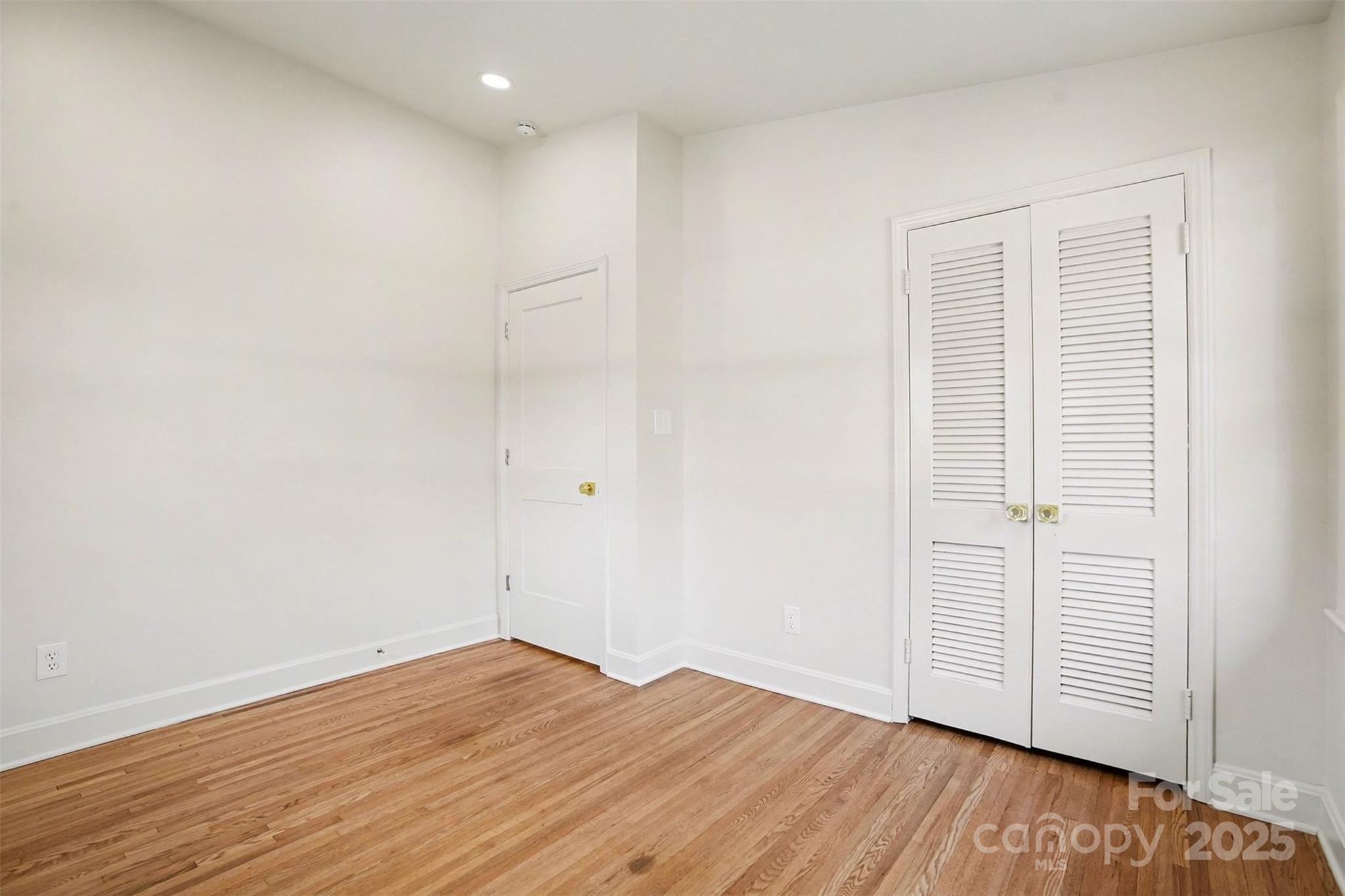 6738 Starcrest Drive