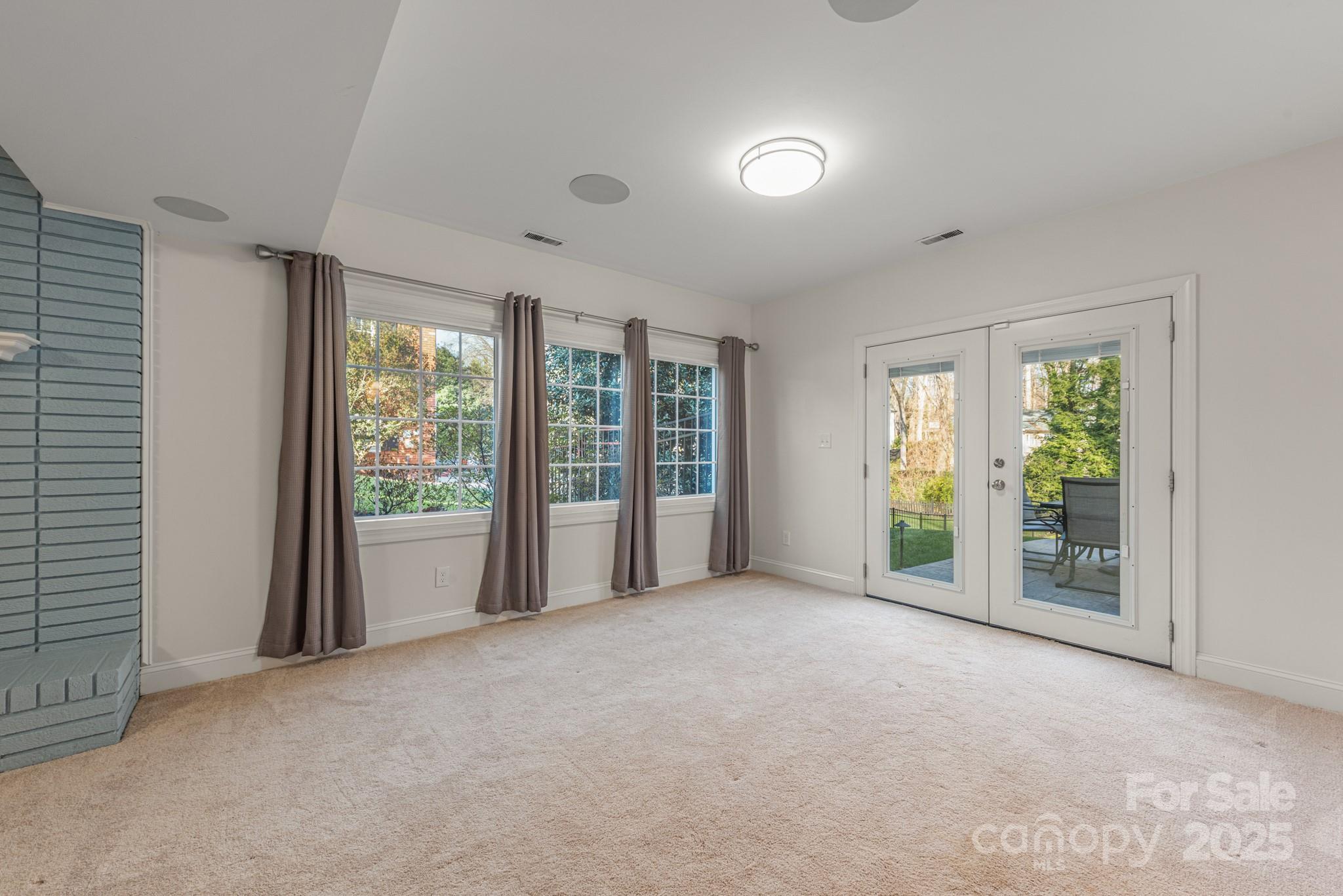 3343 Gresham Place