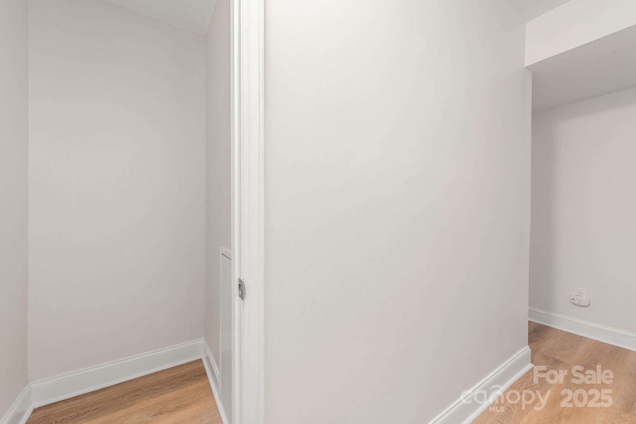 3343 Gresham Place