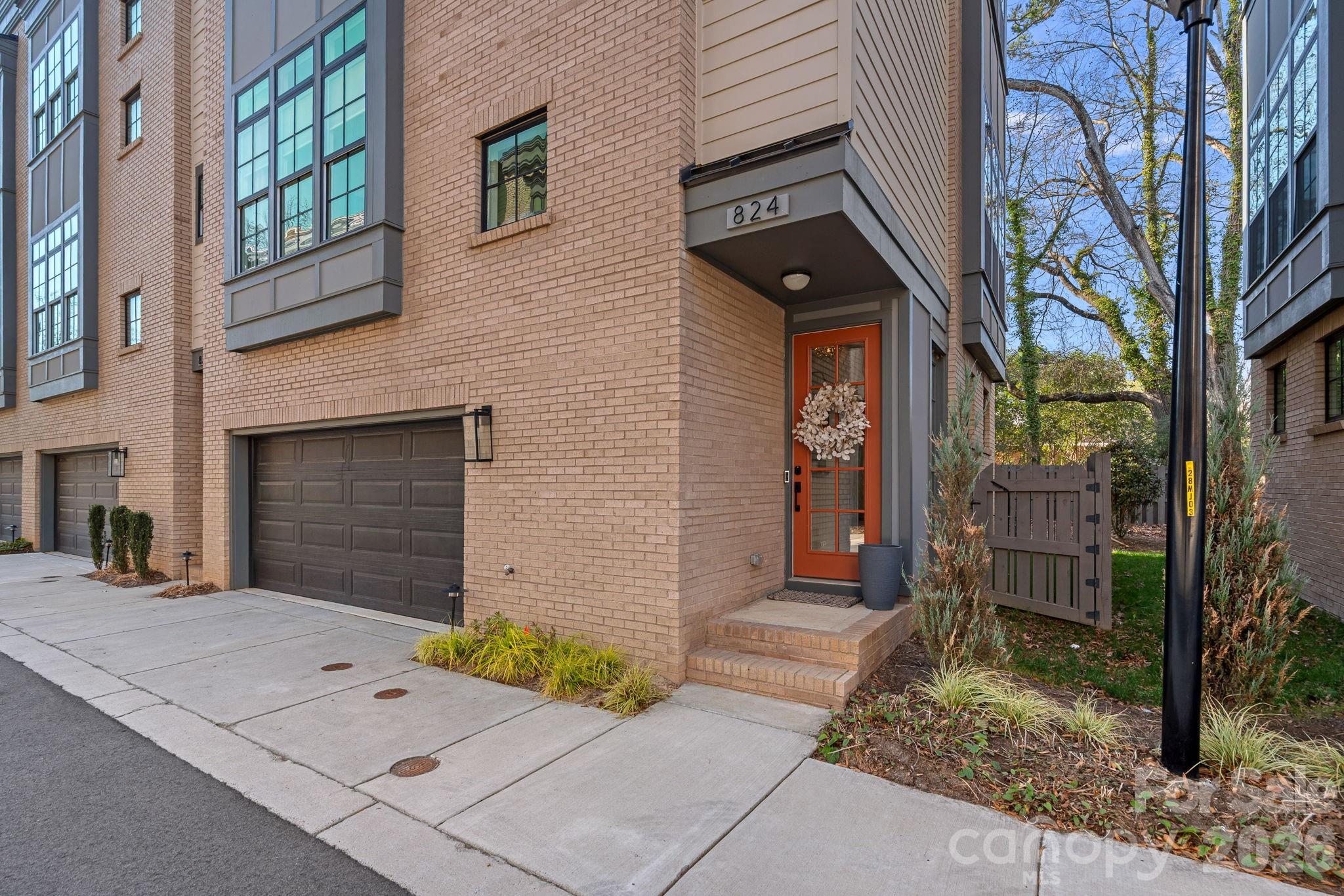 824 Madison Glen Lane