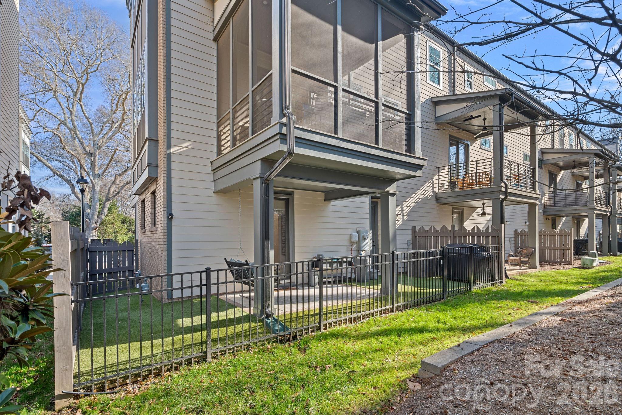 824 Madison Glen Lane