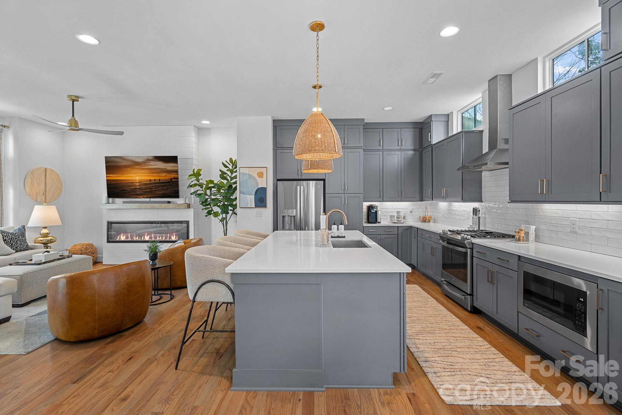 824 Madison Glen Lane