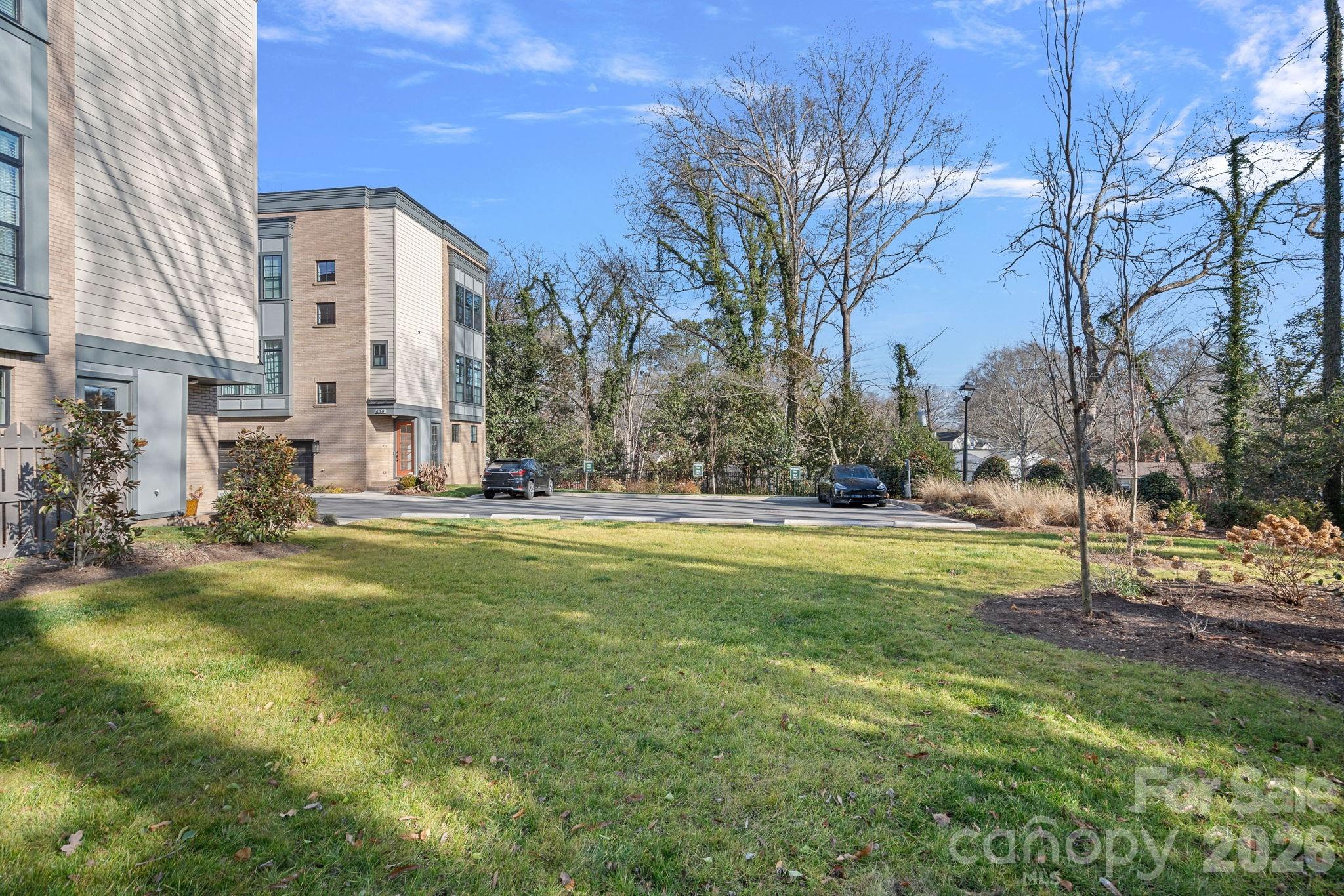 824 Madison Glen Lane