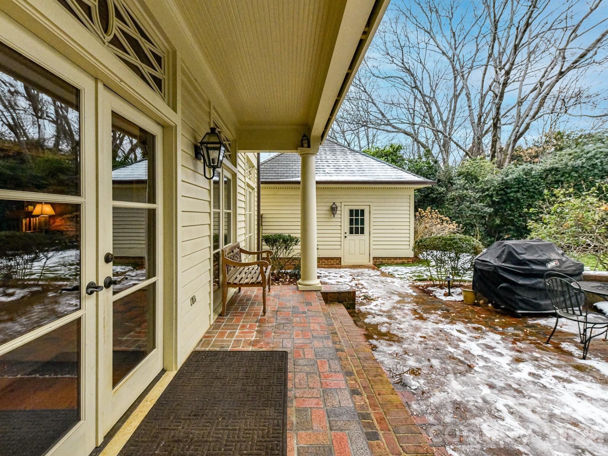 3116 Cloverfield Road