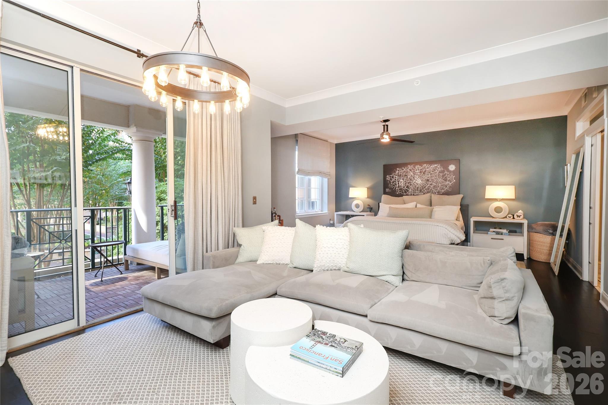 300 W 5th Street Unit: 222