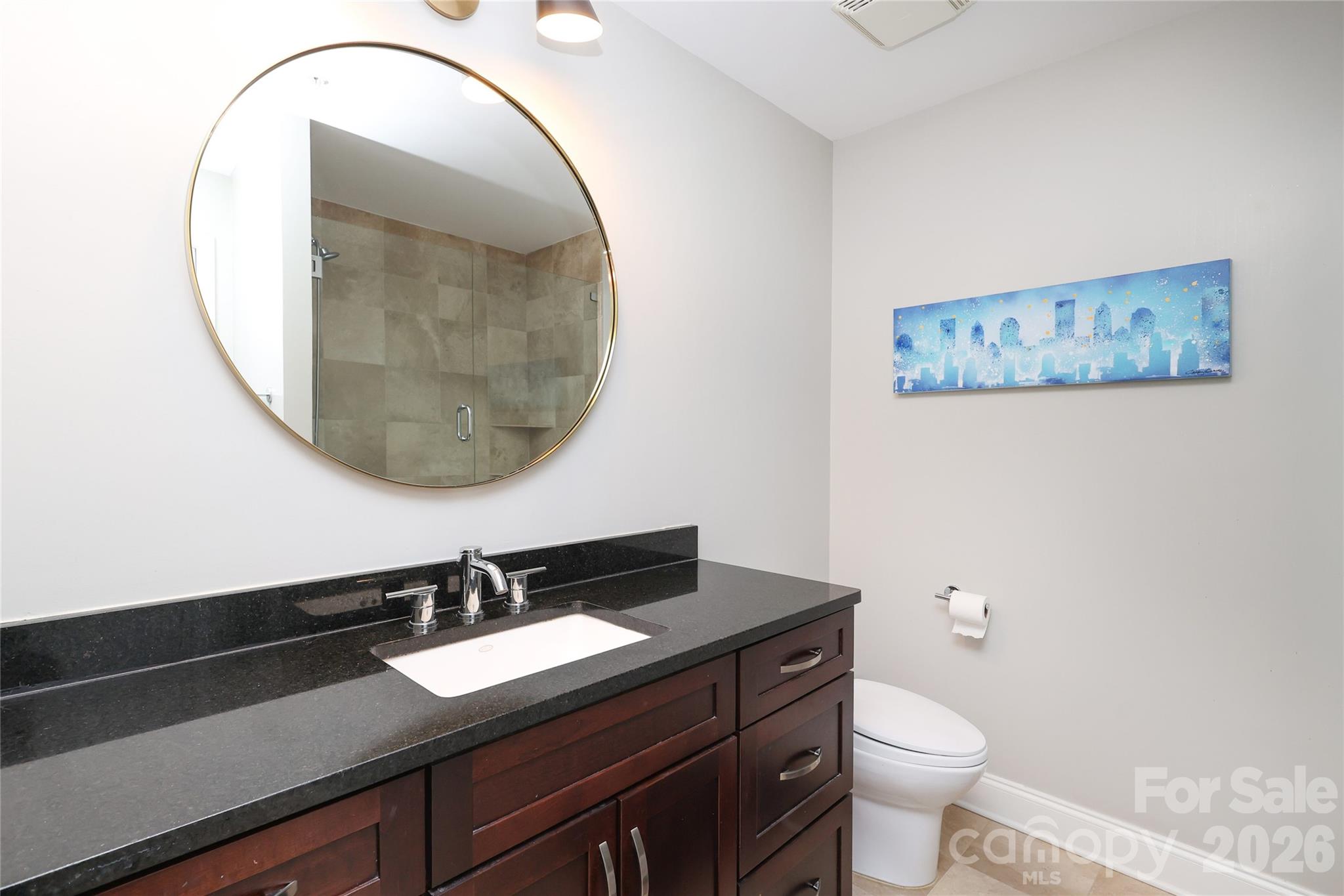 300 W 5th Street Unit: 222