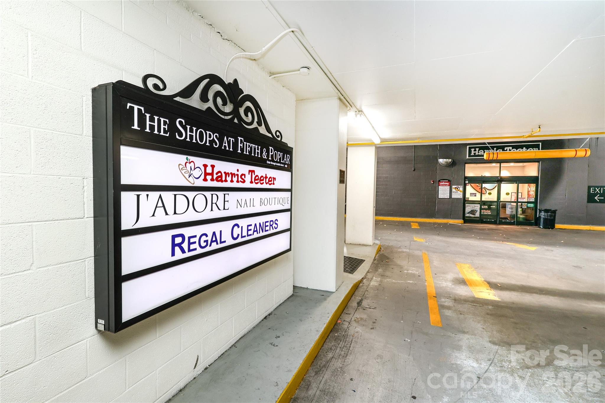 300 W 5th Street Unit: 222