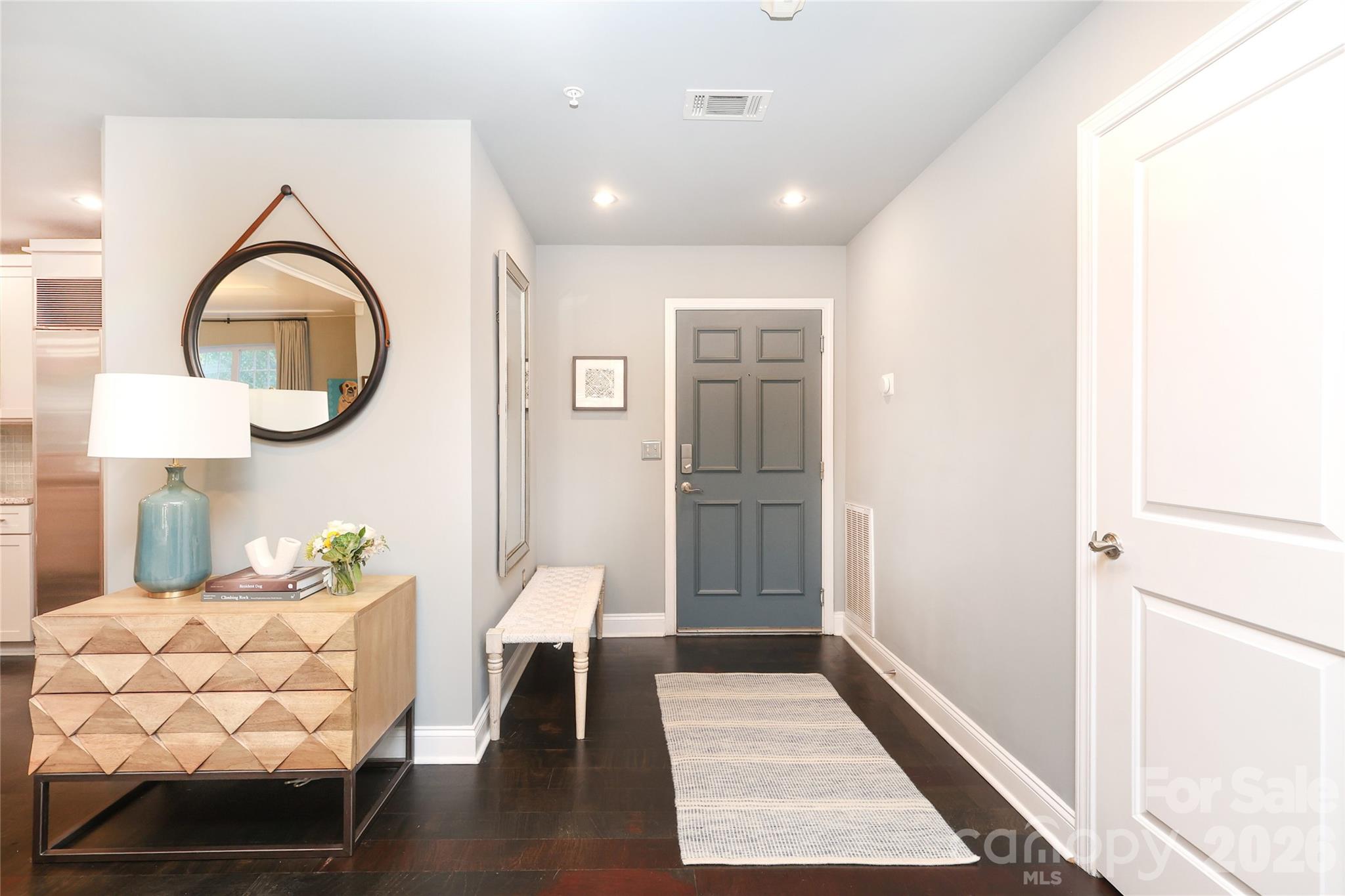 300 W 5th Street Unit: 222