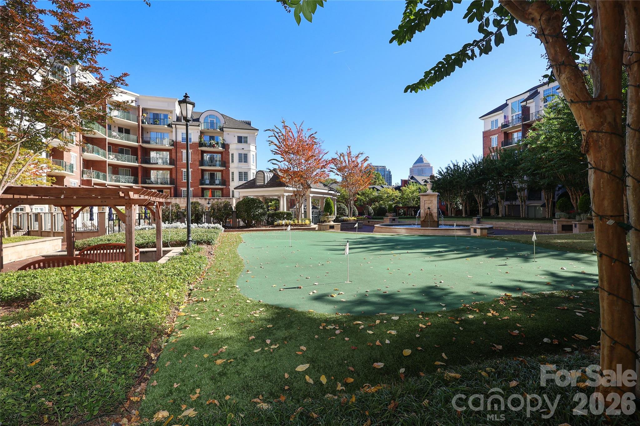 300 W 5th Street Unit: 222