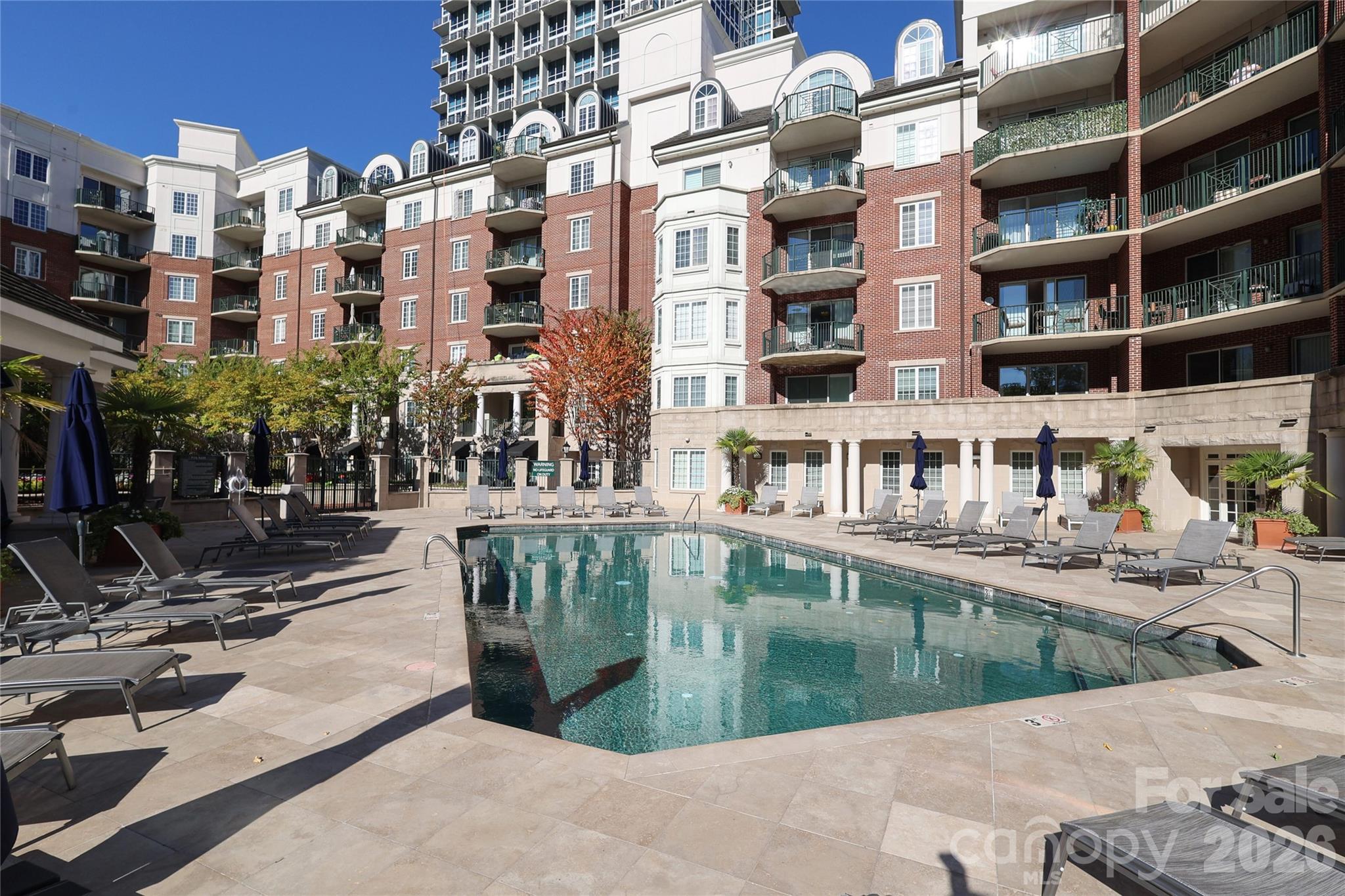 300 W 5th Street Unit: 222