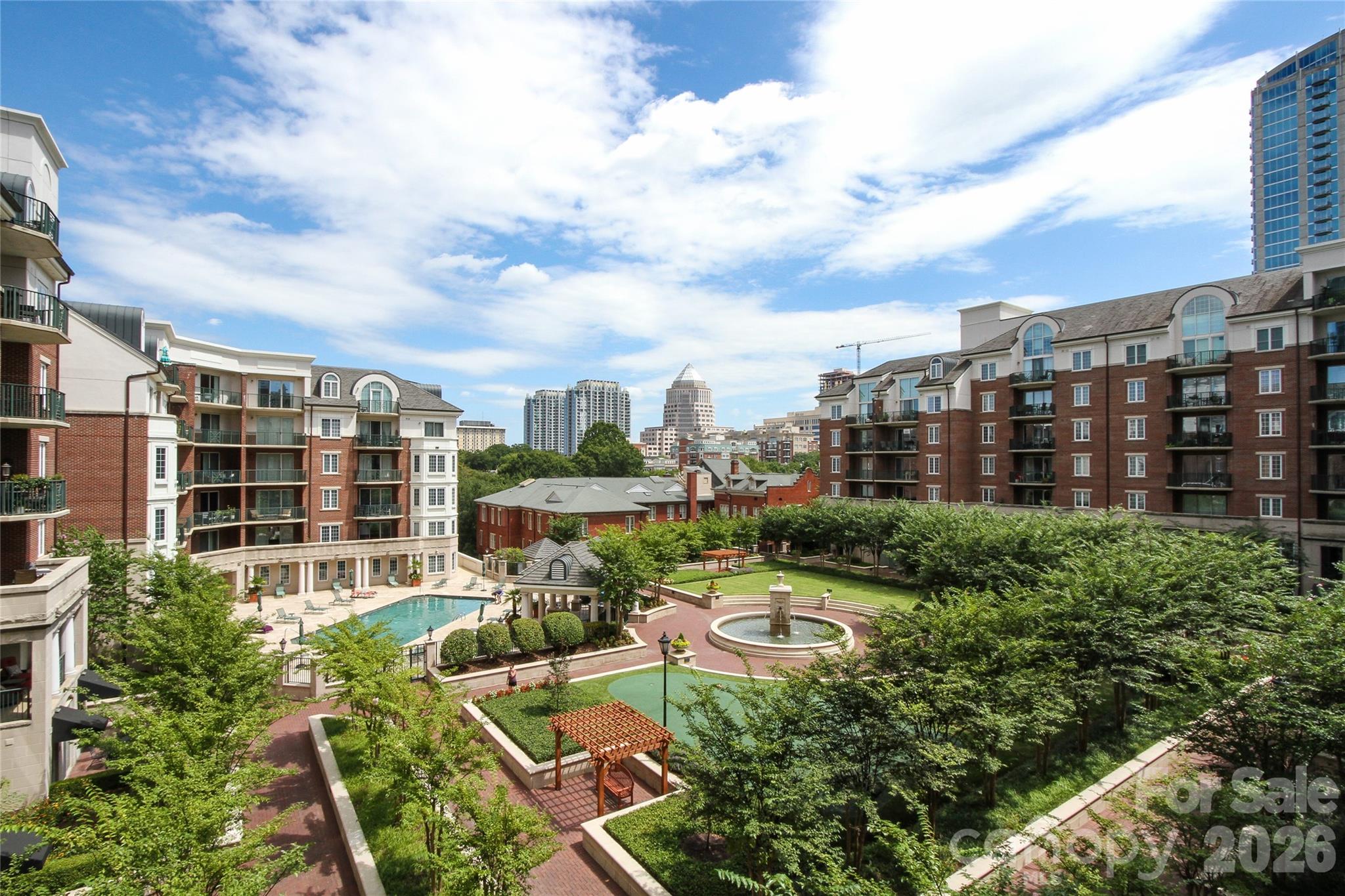 300 W 5th Street Unit: 222