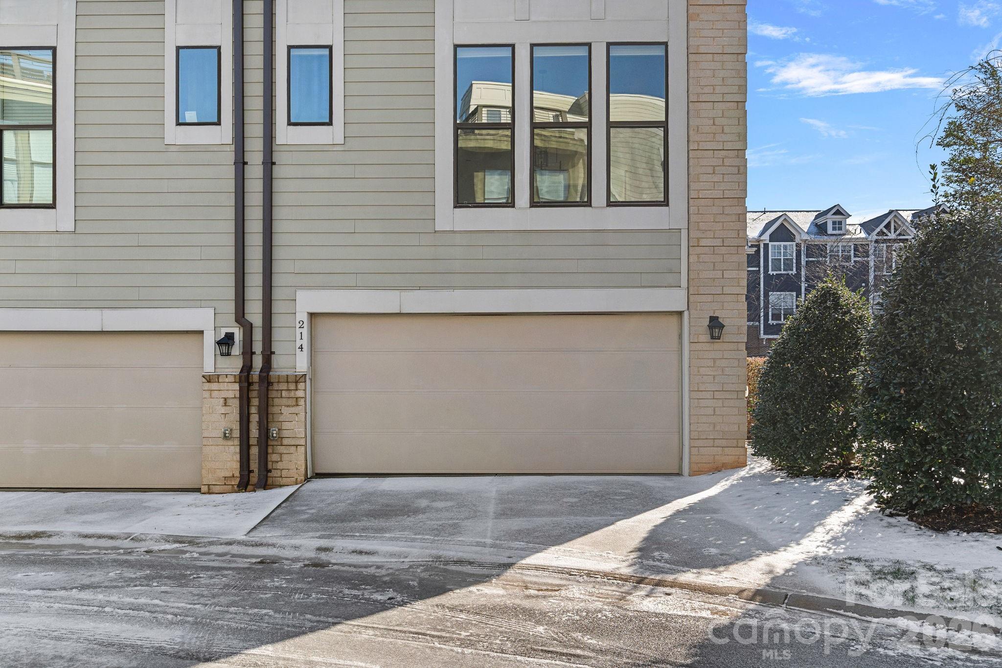 214 Wesley Heights Way