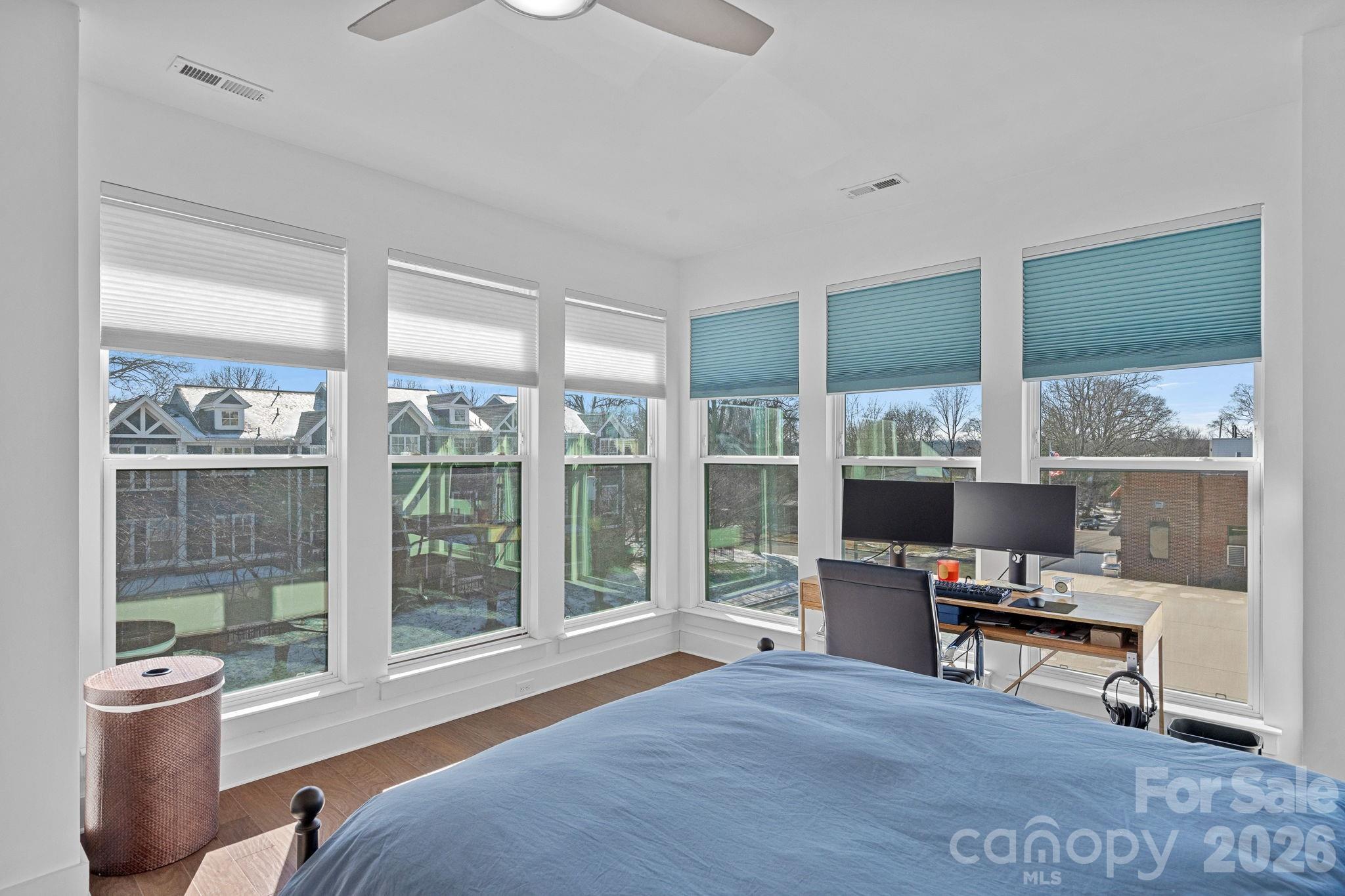 214 Wesley Heights Way