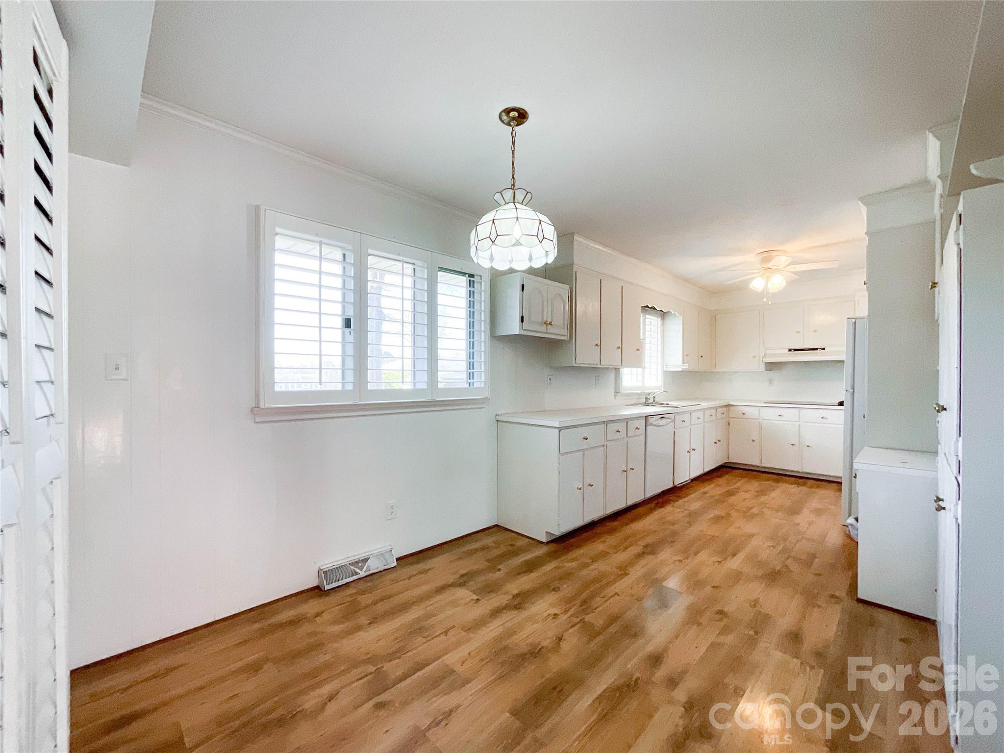 13909 Idlewild Road