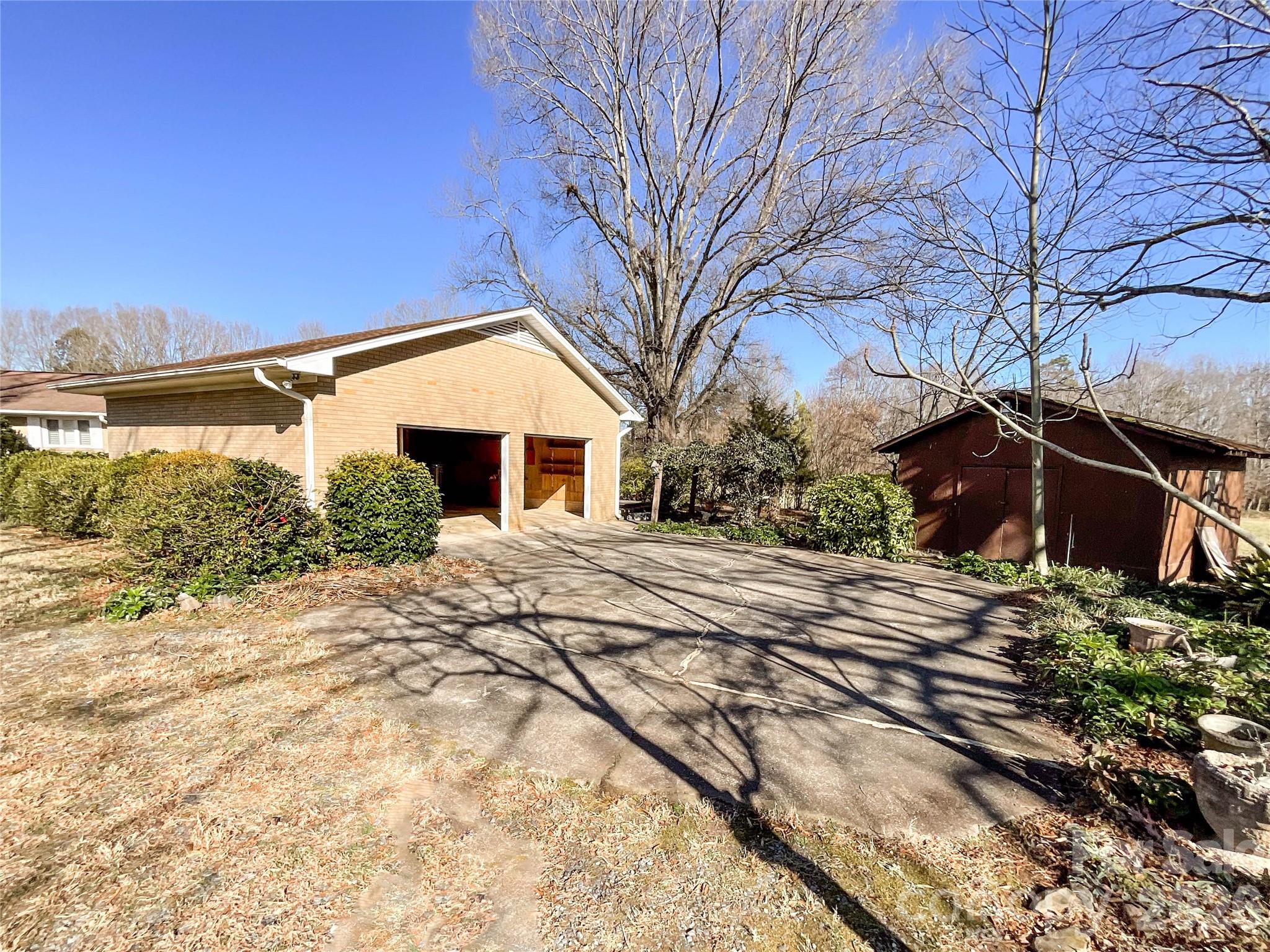 13909 Idlewild Road