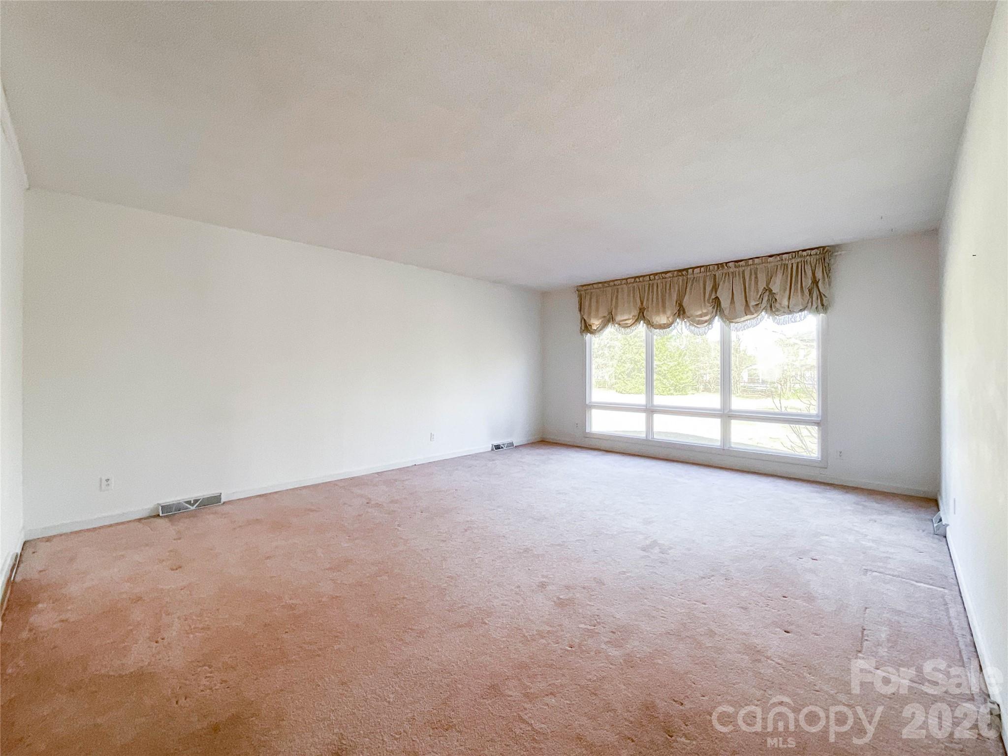 13909 Idlewild Road
