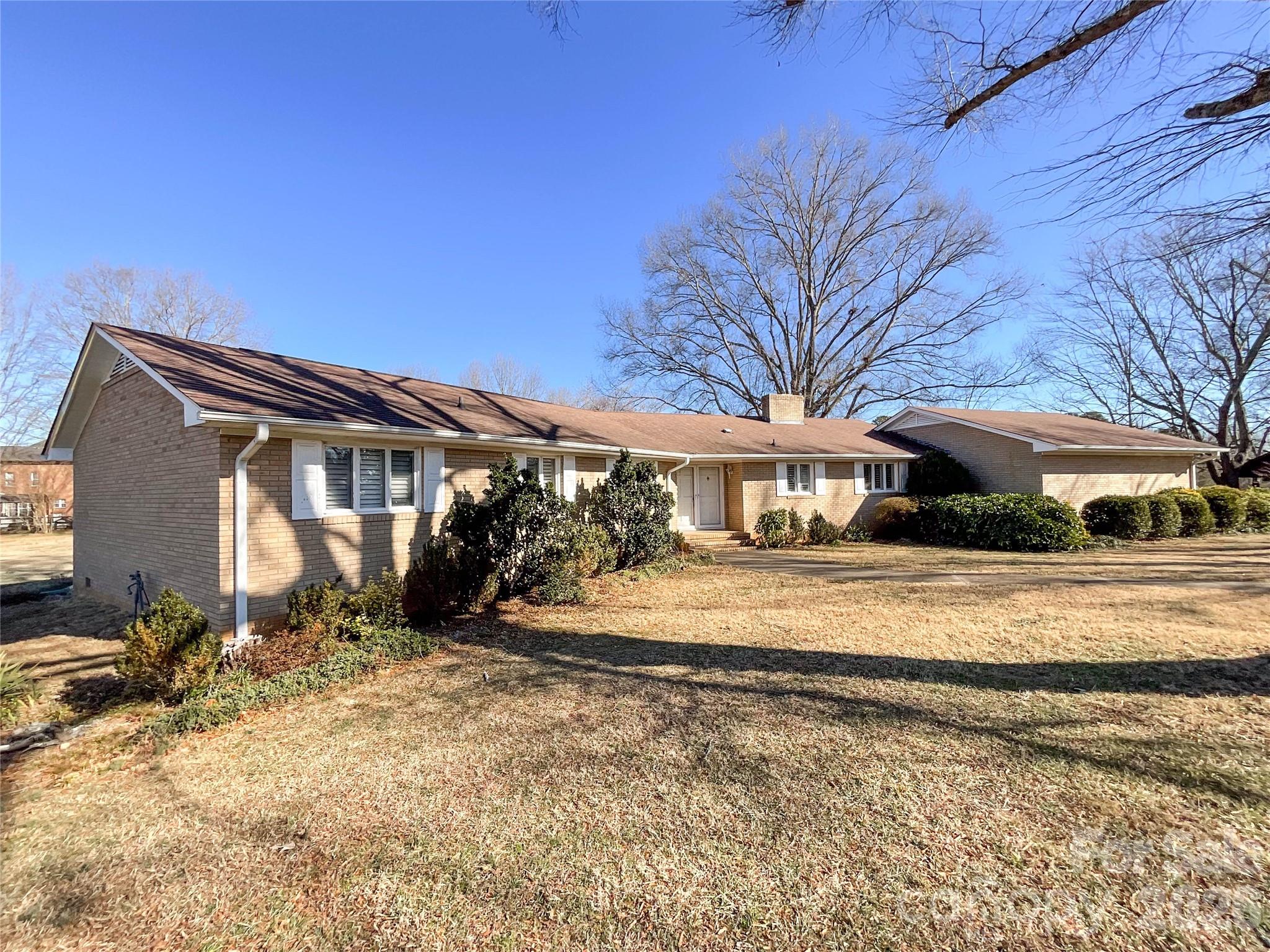 13909 Idlewild Road