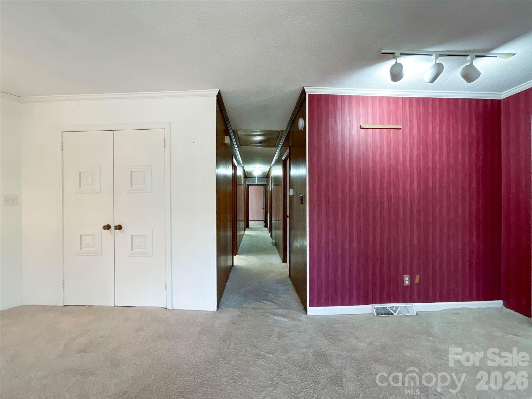 13909 Idlewild Road