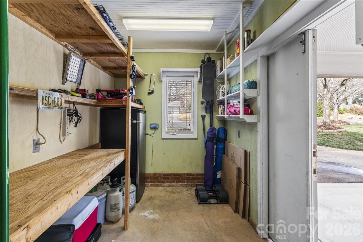 1130 Montford Drive