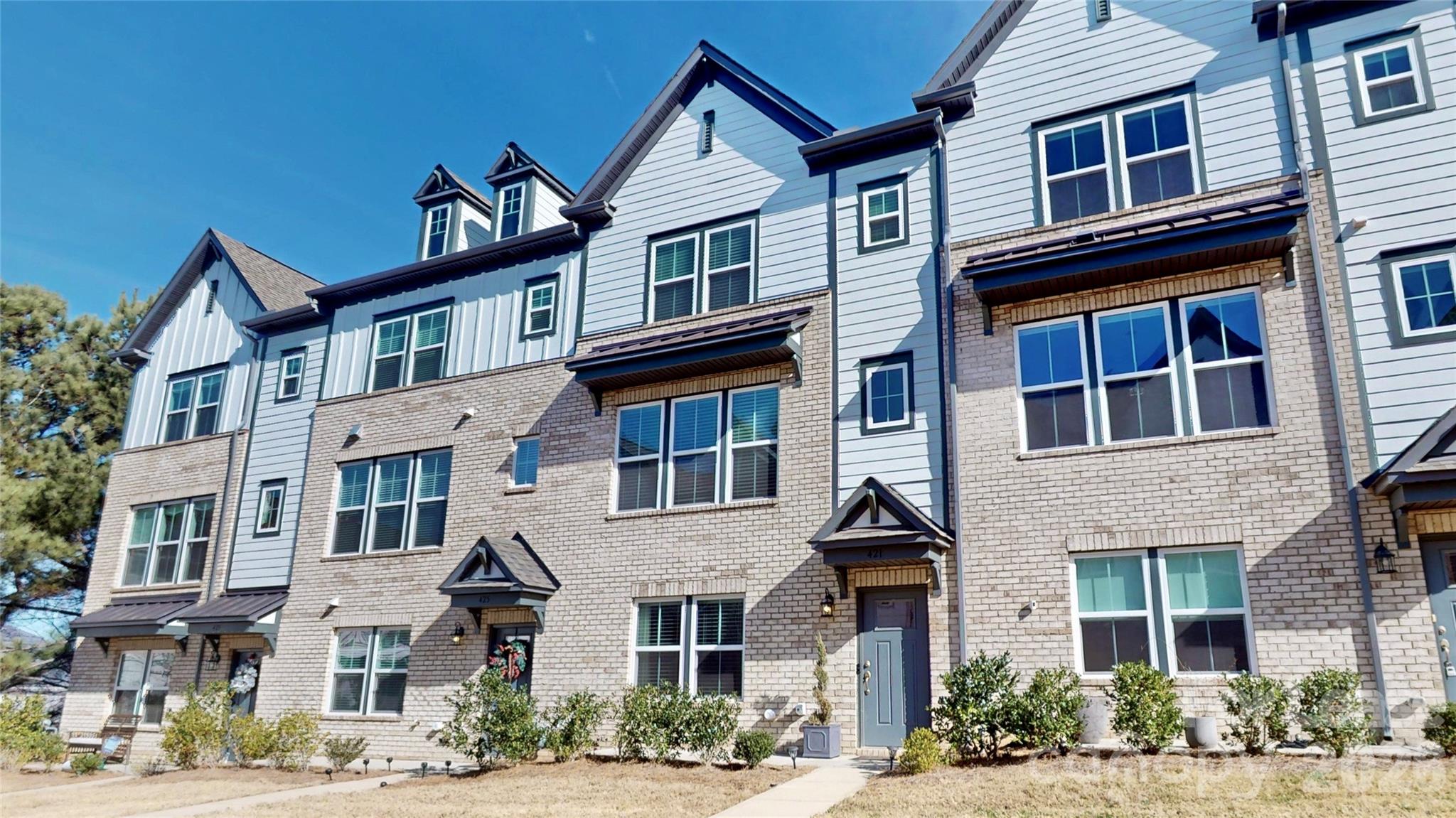 421 Grey Reagan Trail