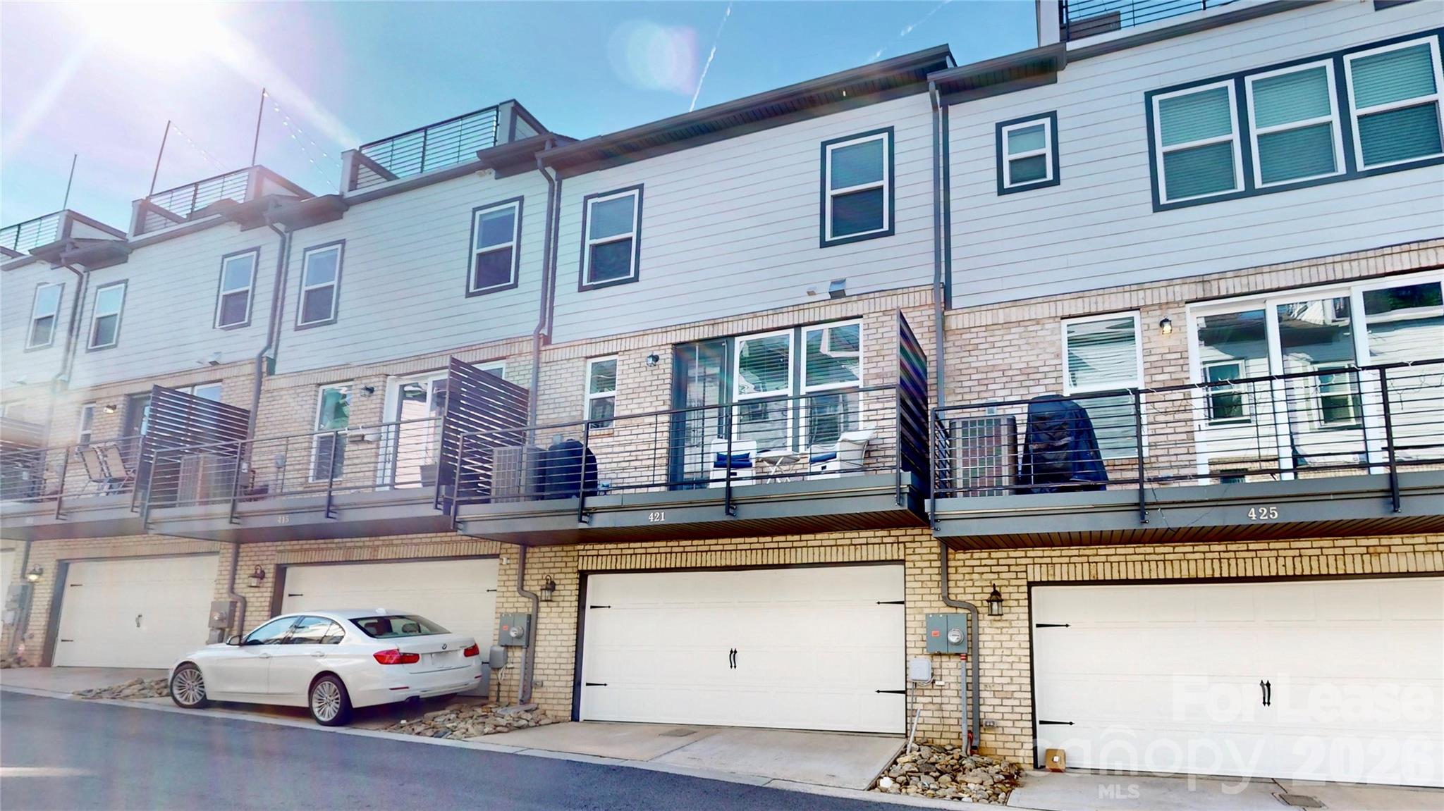 421 Grey Reagan Trail