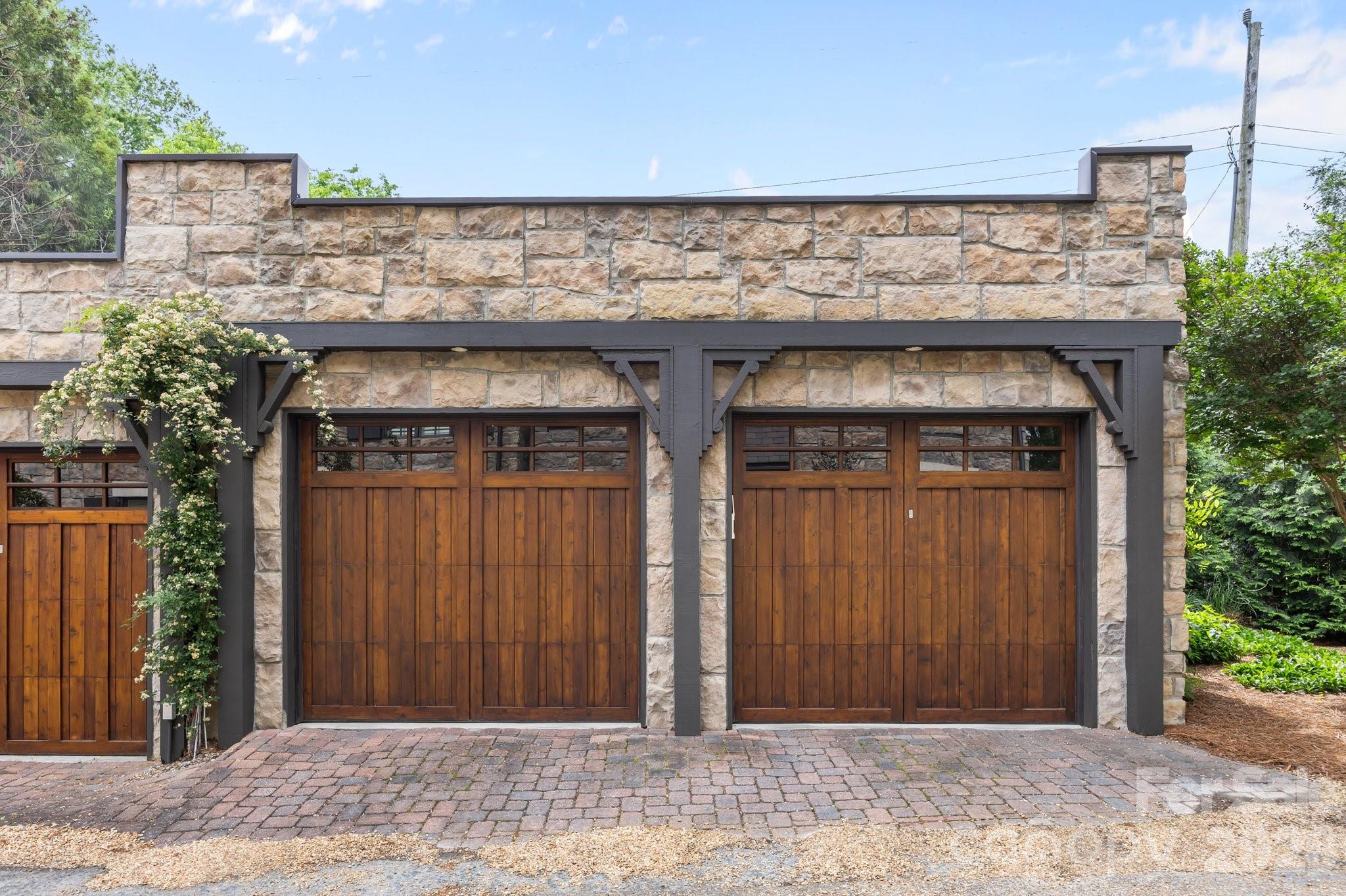 1550 High Street