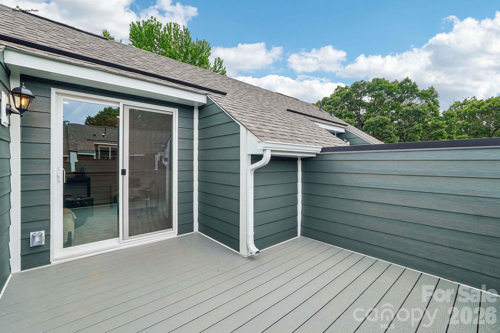 707 Silvertree Way