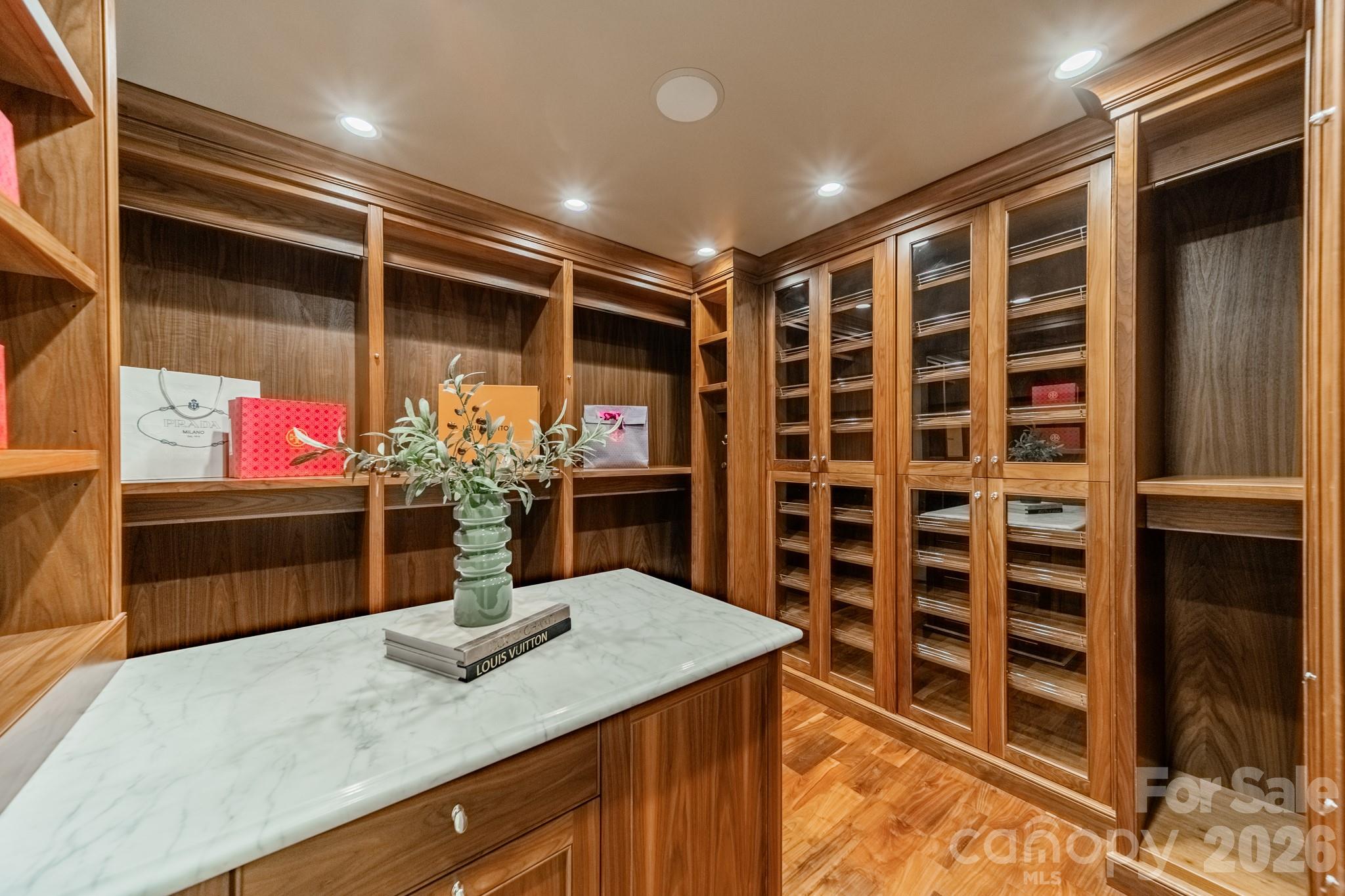 1201 Marlwood Terrace