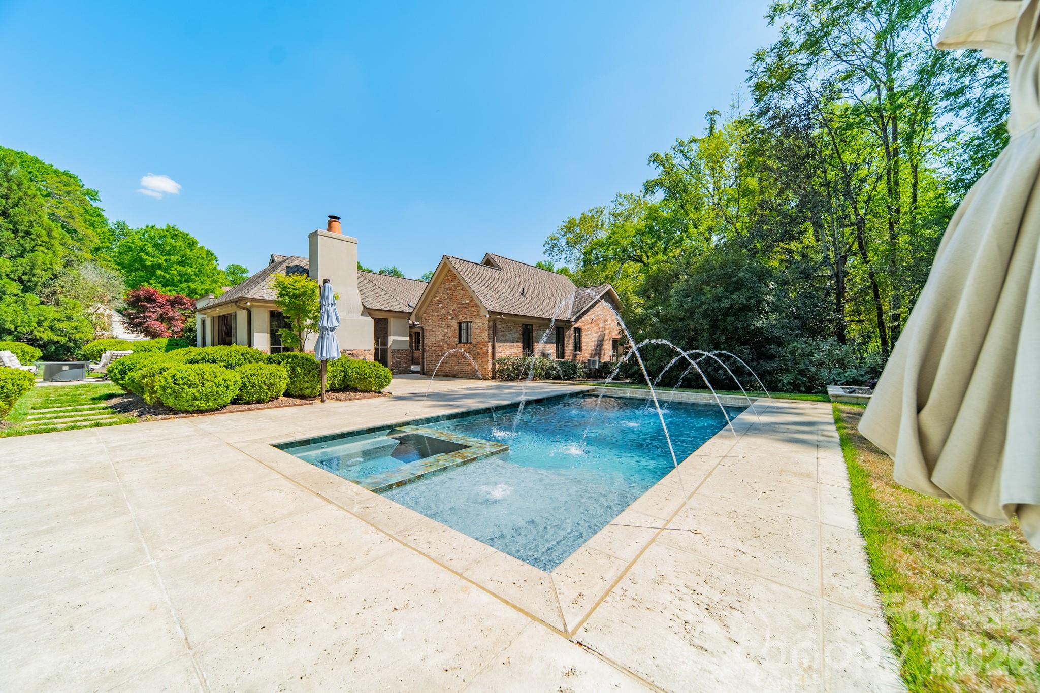 1201 Marlwood Terrace