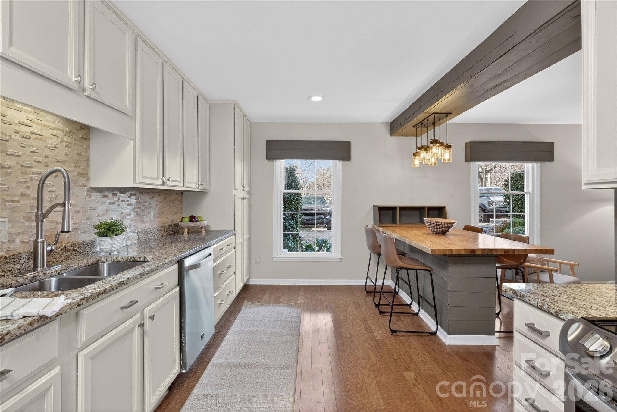 2331 Hayloft Circle