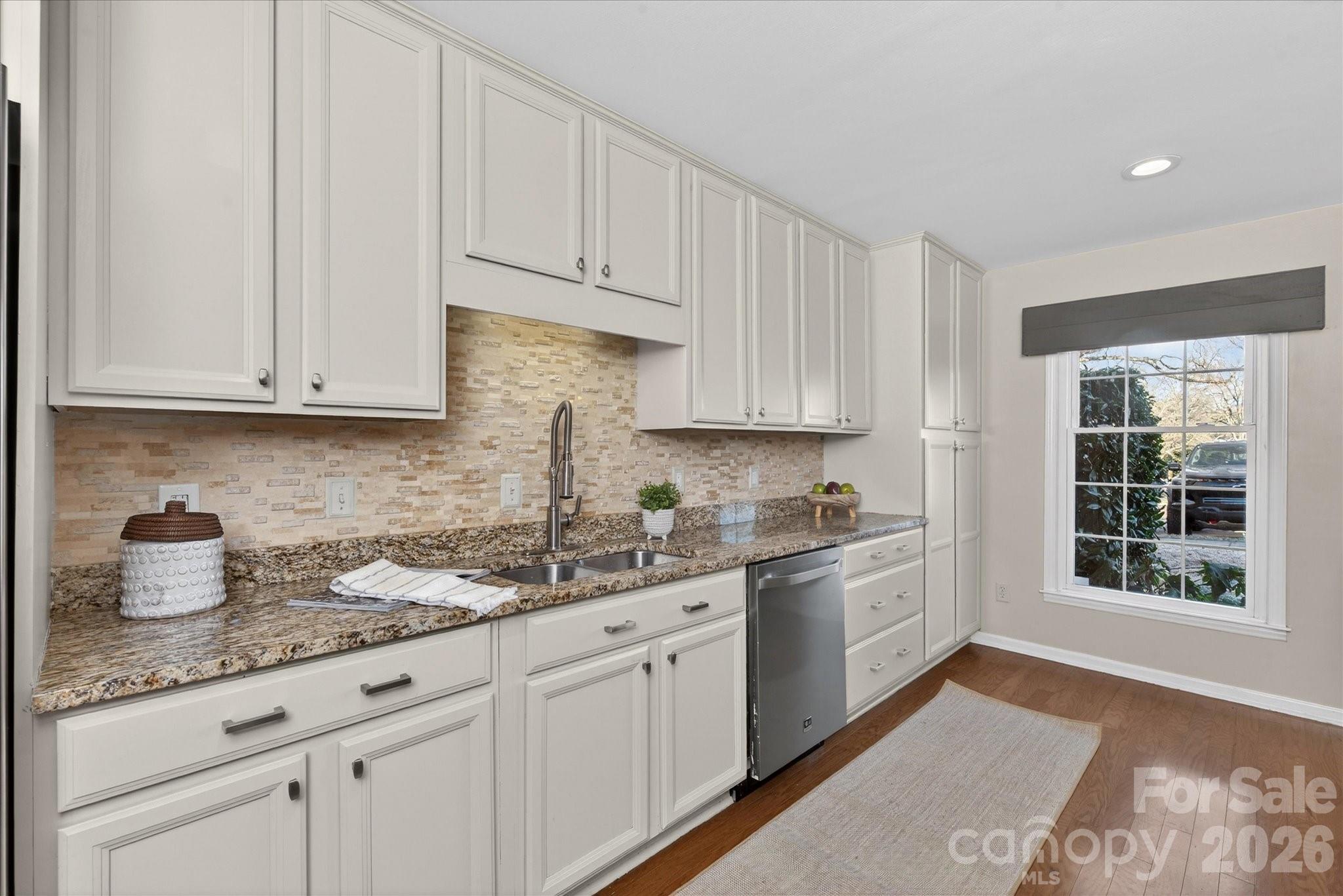 2331 Hayloft Circle